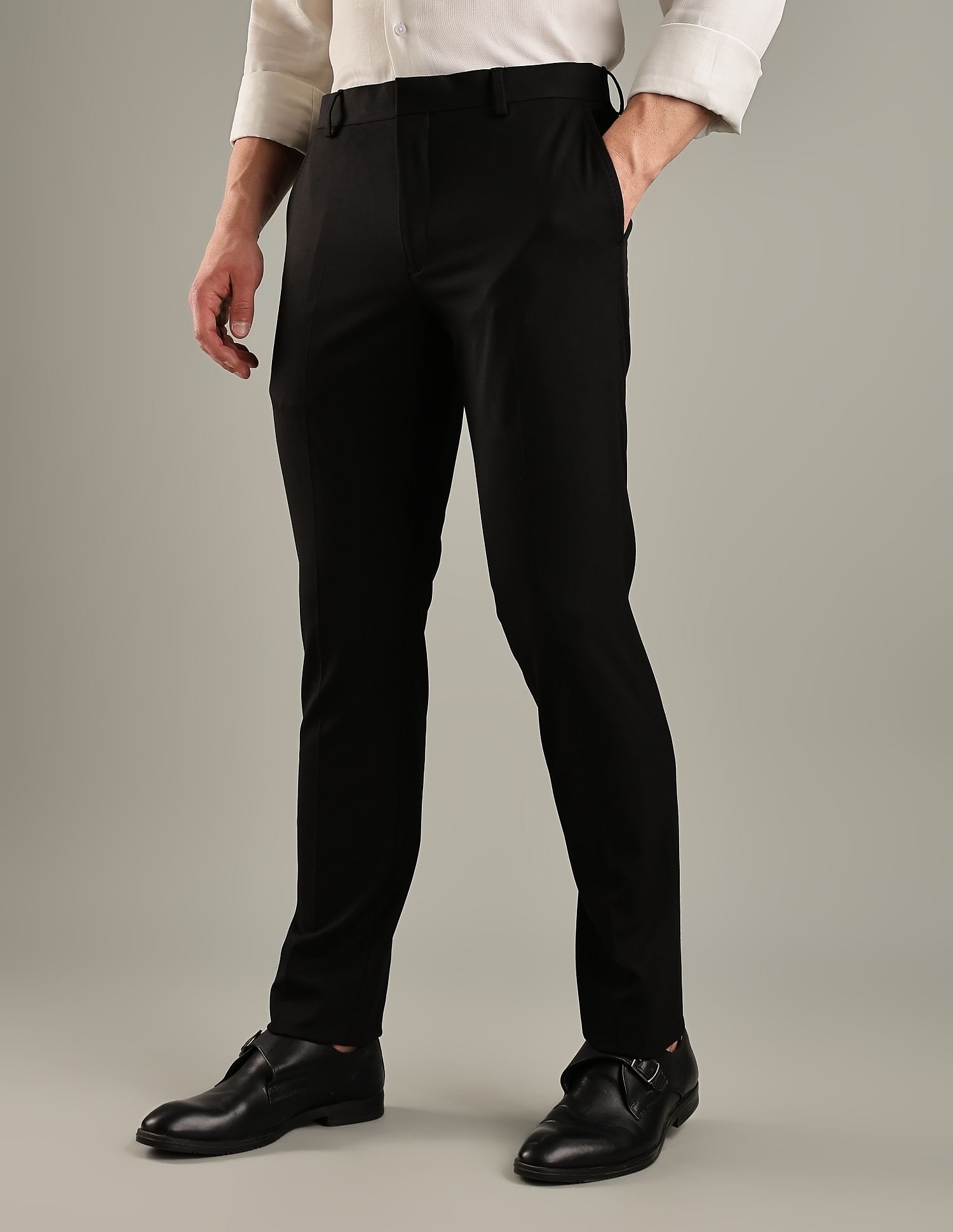 Tommy Hilfiger Regular-Fit Solid Mid Rise Trouser