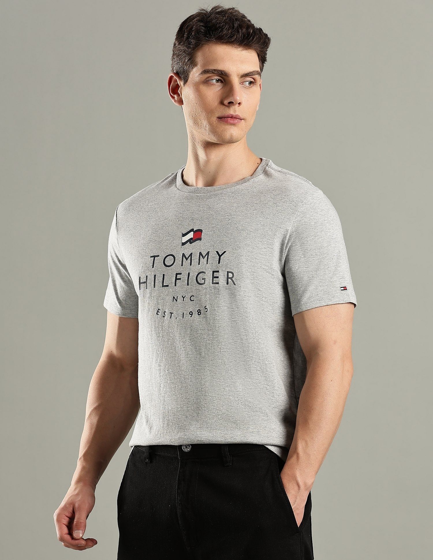 Tommy Hilfiger Logo Regular-Fit Cotton T-Shirt