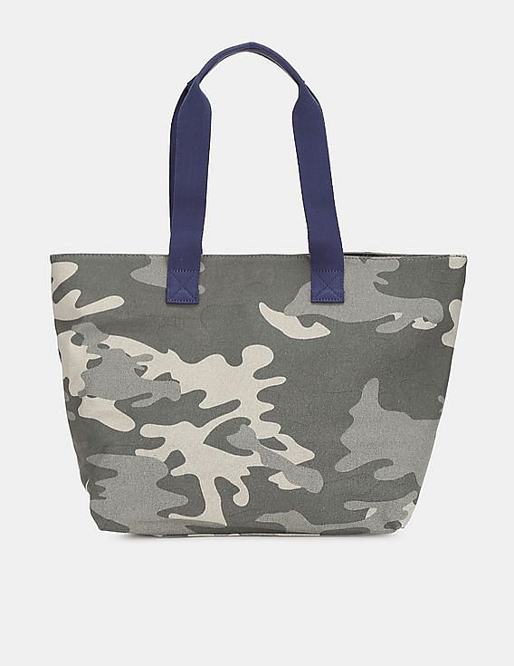 Tommy hilfiger on sale camo tote