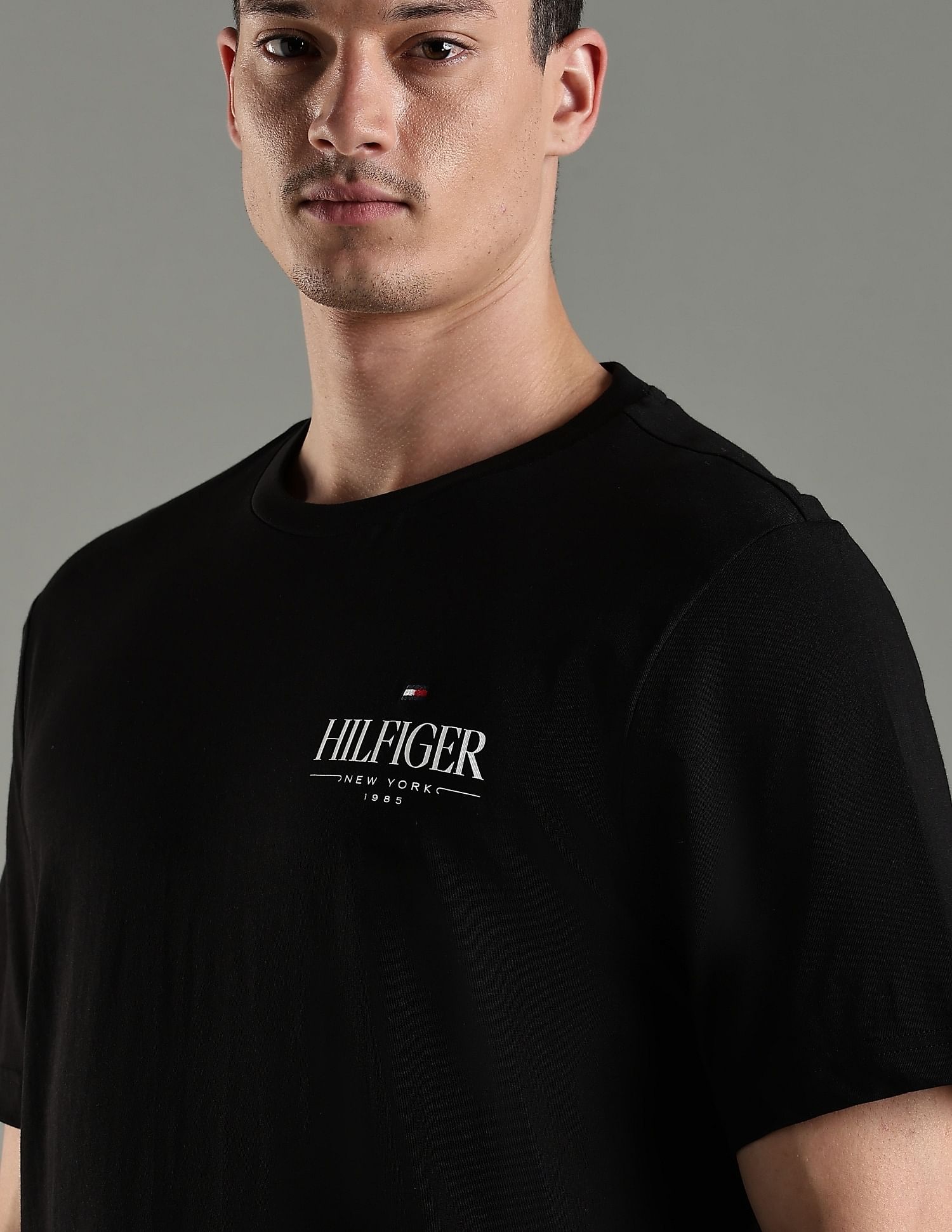 Tommy Hilfiger Logo Regular Fit Cotton T-Shirt