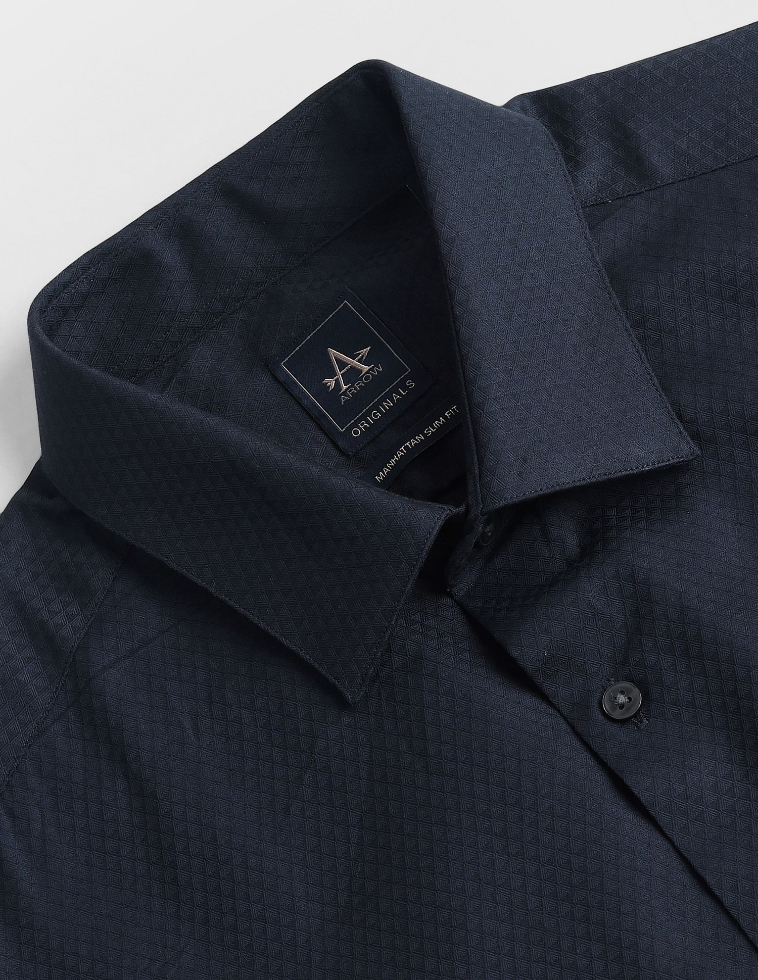 Arrow Manhattan Slim Fit Pure Cotton Shirt