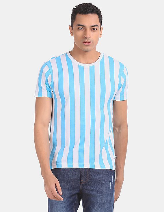 Aeropostale Blue And White Short Sleeve Vertical Stripe T-Shirt