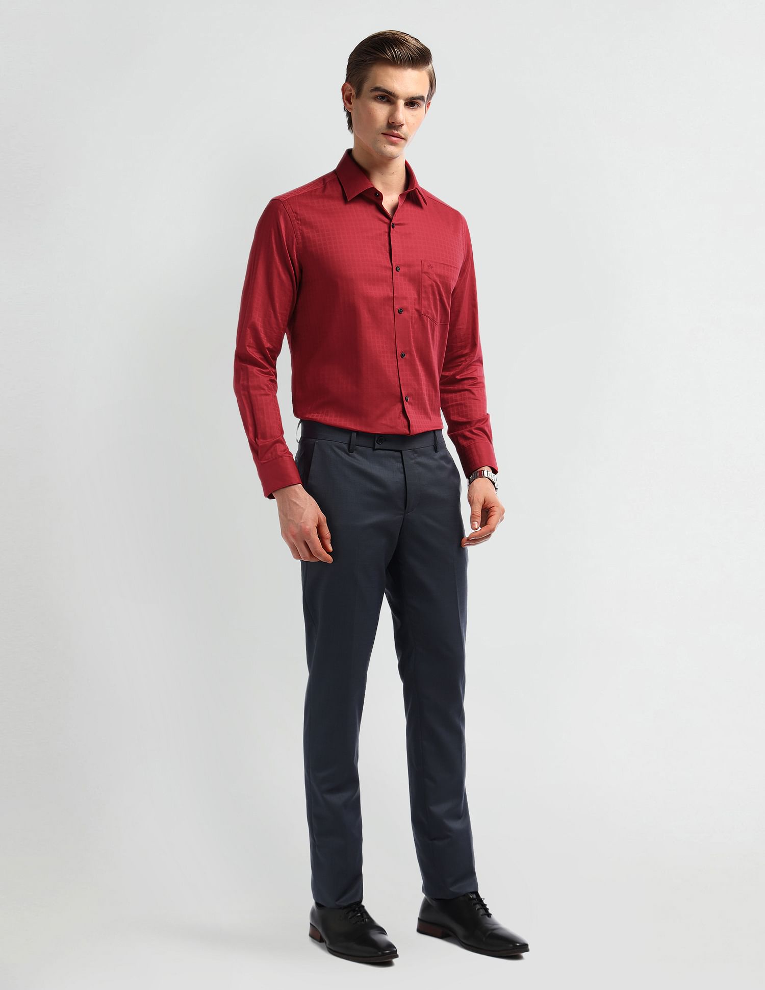 Arrow Cutaway Collar Cotton Shirt