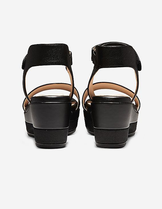 最新発見 Women Haan Cole Buy Black Sandals Flatform Ambition Grand 靴