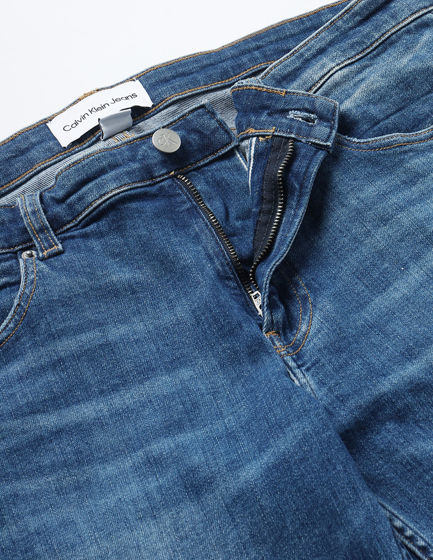 Calvin Klein Jeans Mid Rise Body Tapered Fit Jeans