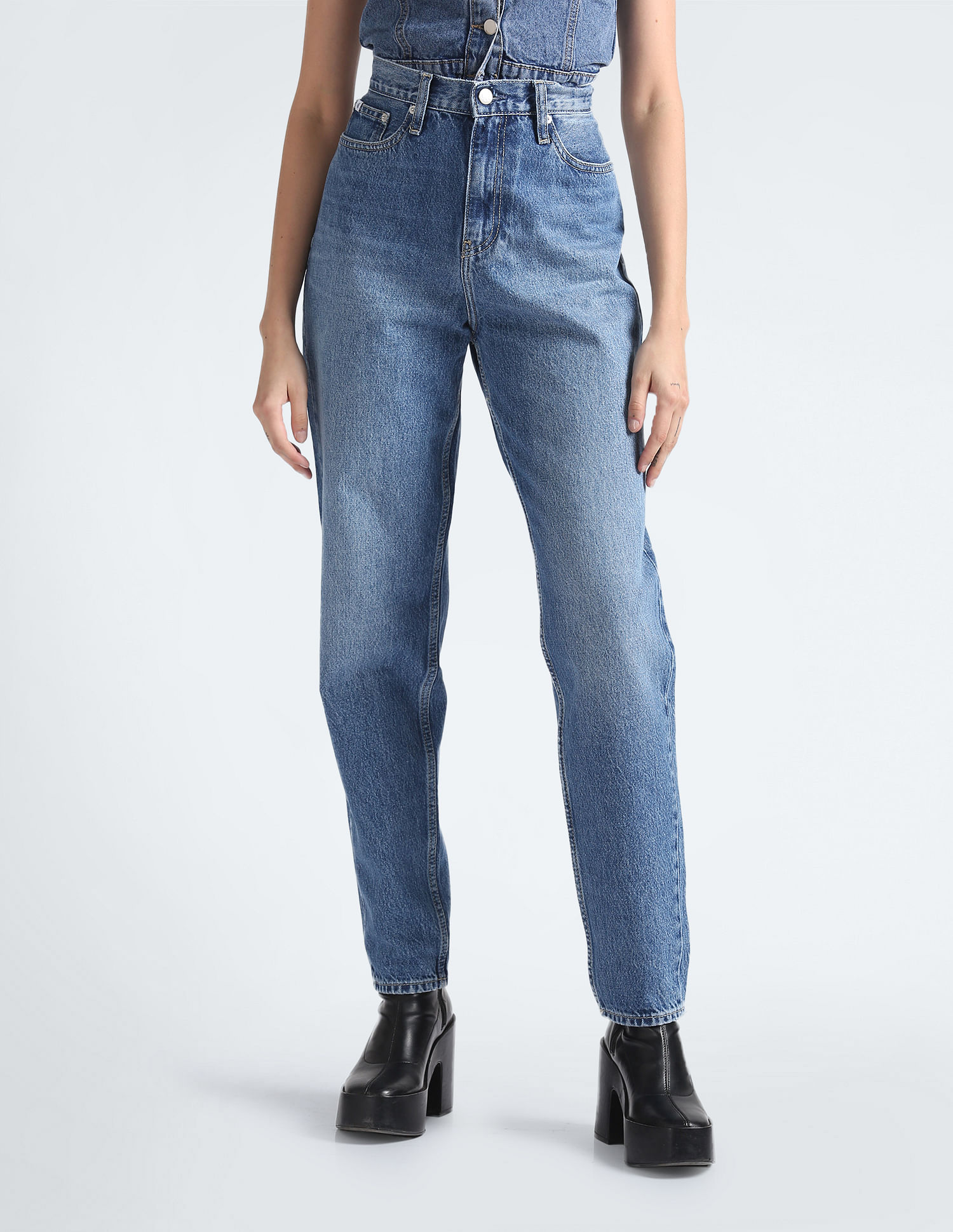 Calvin Klein Mid Rise Mom Fit Jeans