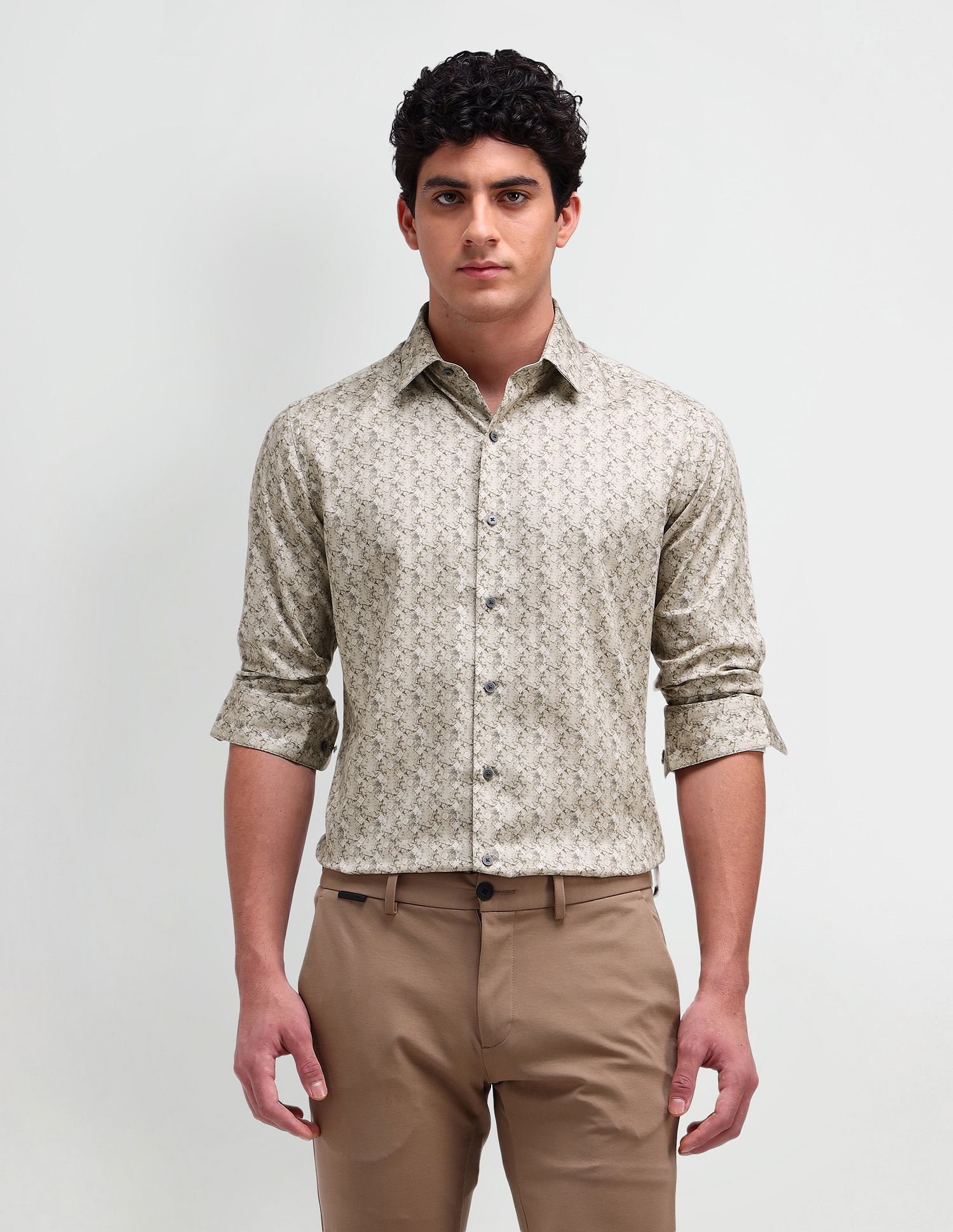 Arrow Newyork Manhattan Slim Fit Abstract Shirt