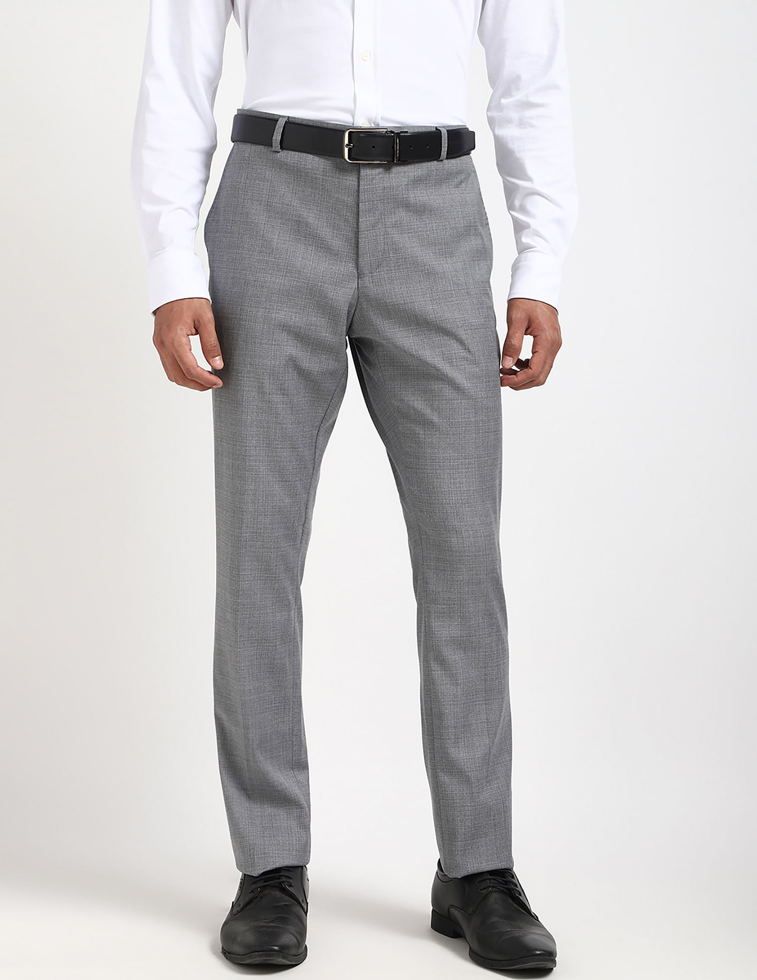 Tommy Hilfiger Regular-Fit Solid Mid-Rise Trouser