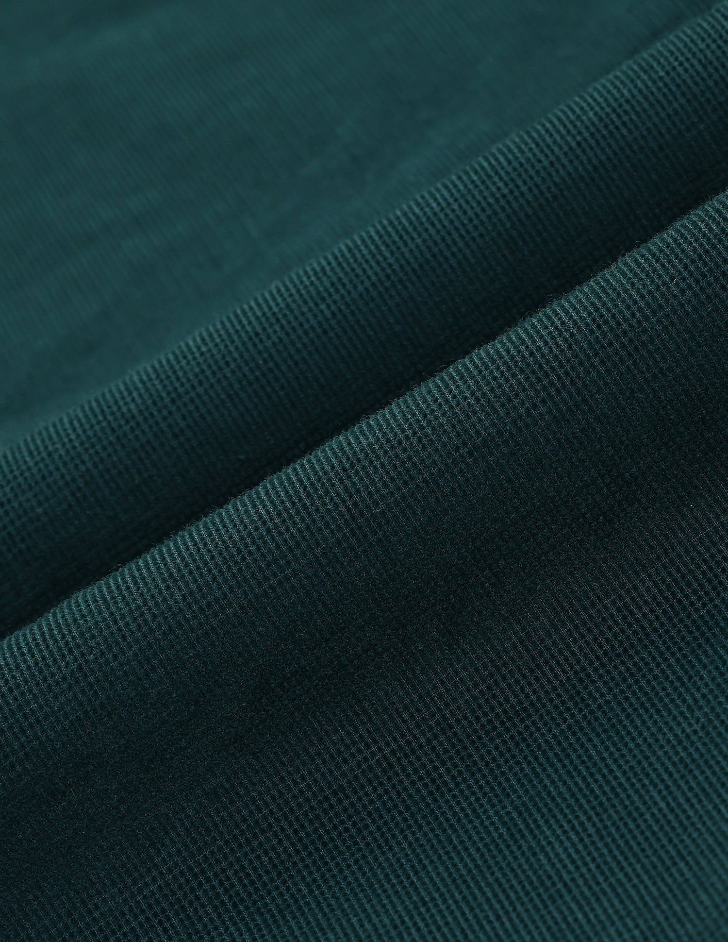 Arrow Sport Lightweight Corduroy Solid Pattern Shirt