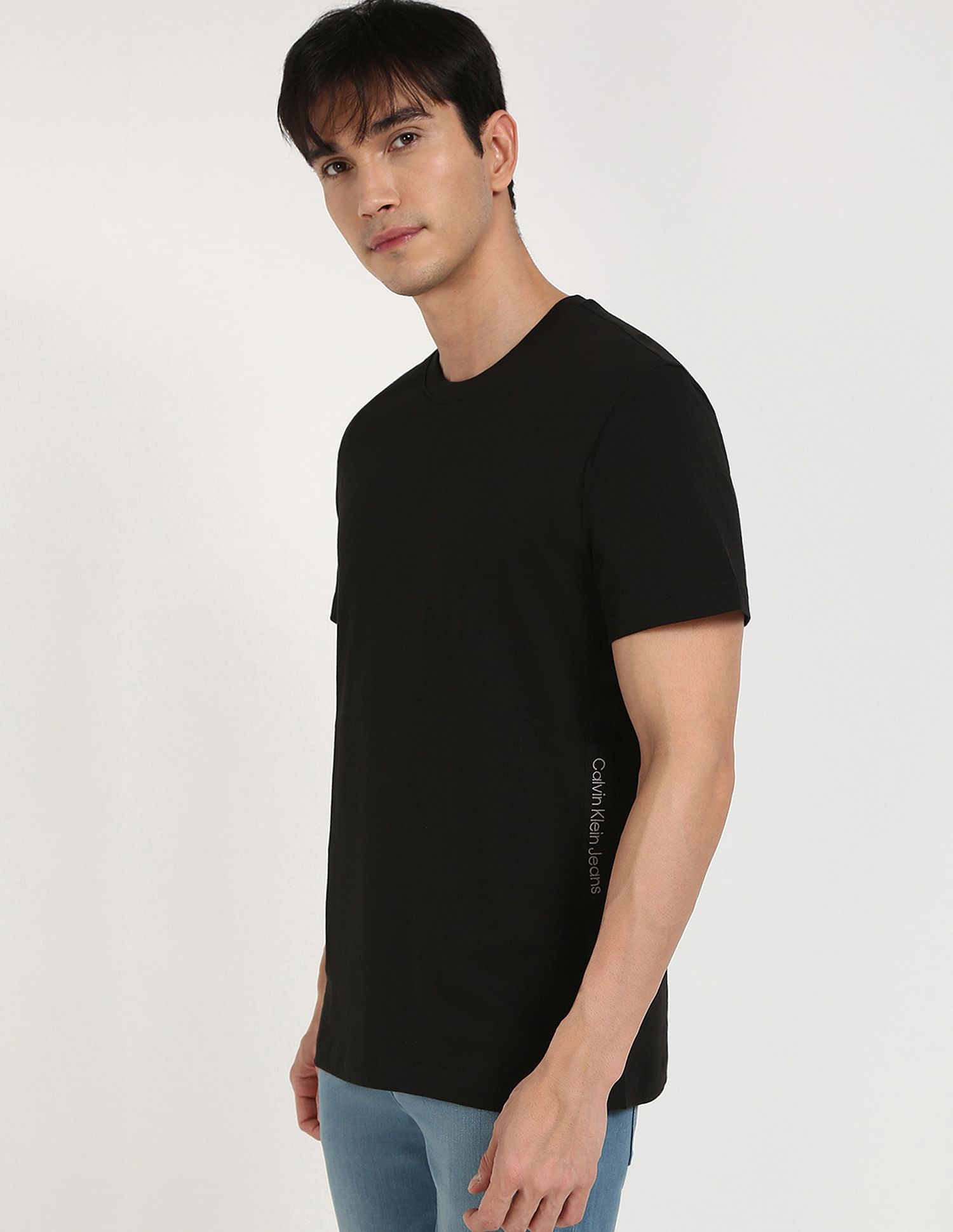 Calvin Klein Jeans Men Solid Regular Fit T Shirt