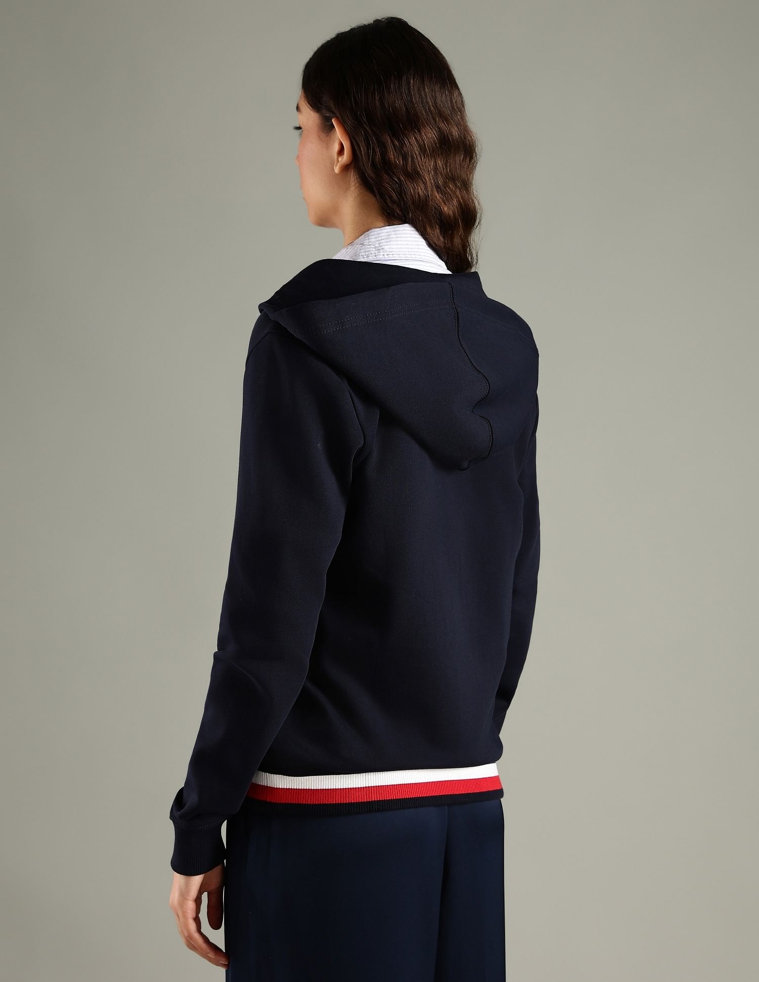 Tommy Hilfiger Regular Fit Cotton Hooded Neck Sweatshirt