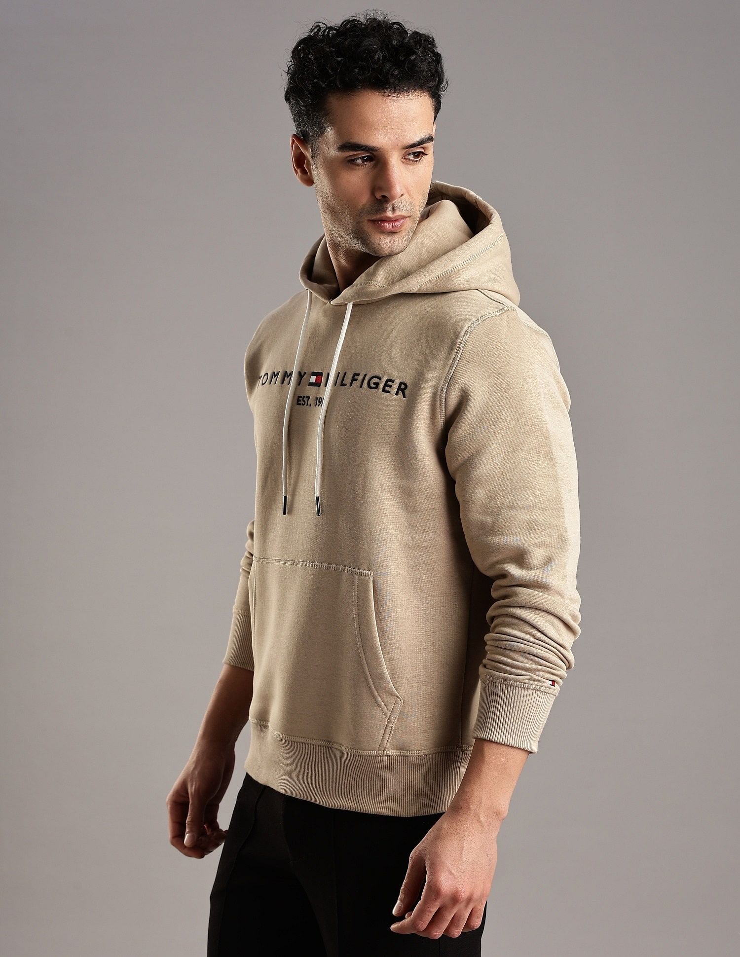 Tommy Hilfiger Embroidered Logo Regular-Fit Cotton Sweatshirt
