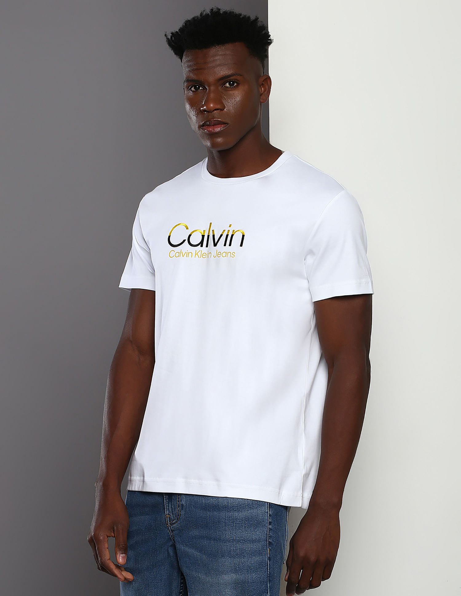 Calvin klein slim fit white t clearance shirt