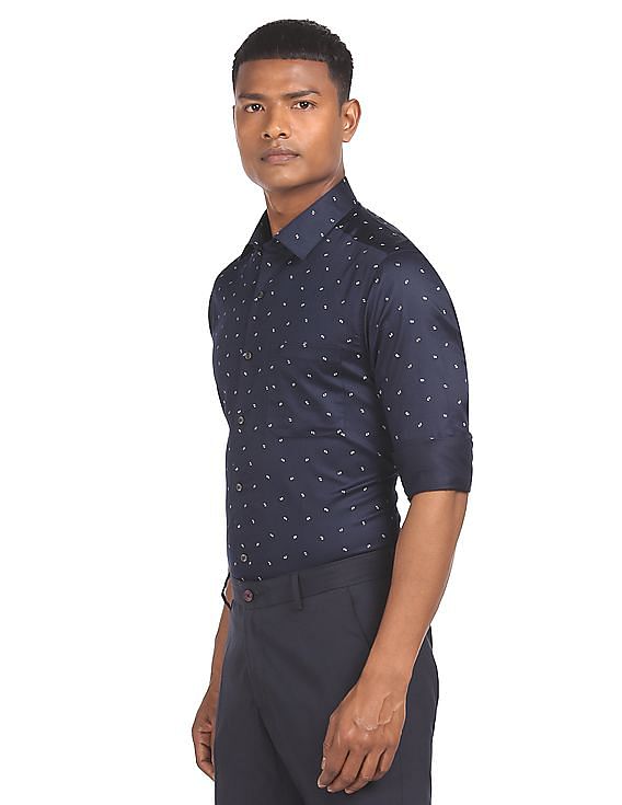Arrow Spread Collar Manhattan Slim Fit Printed Formal Shirt