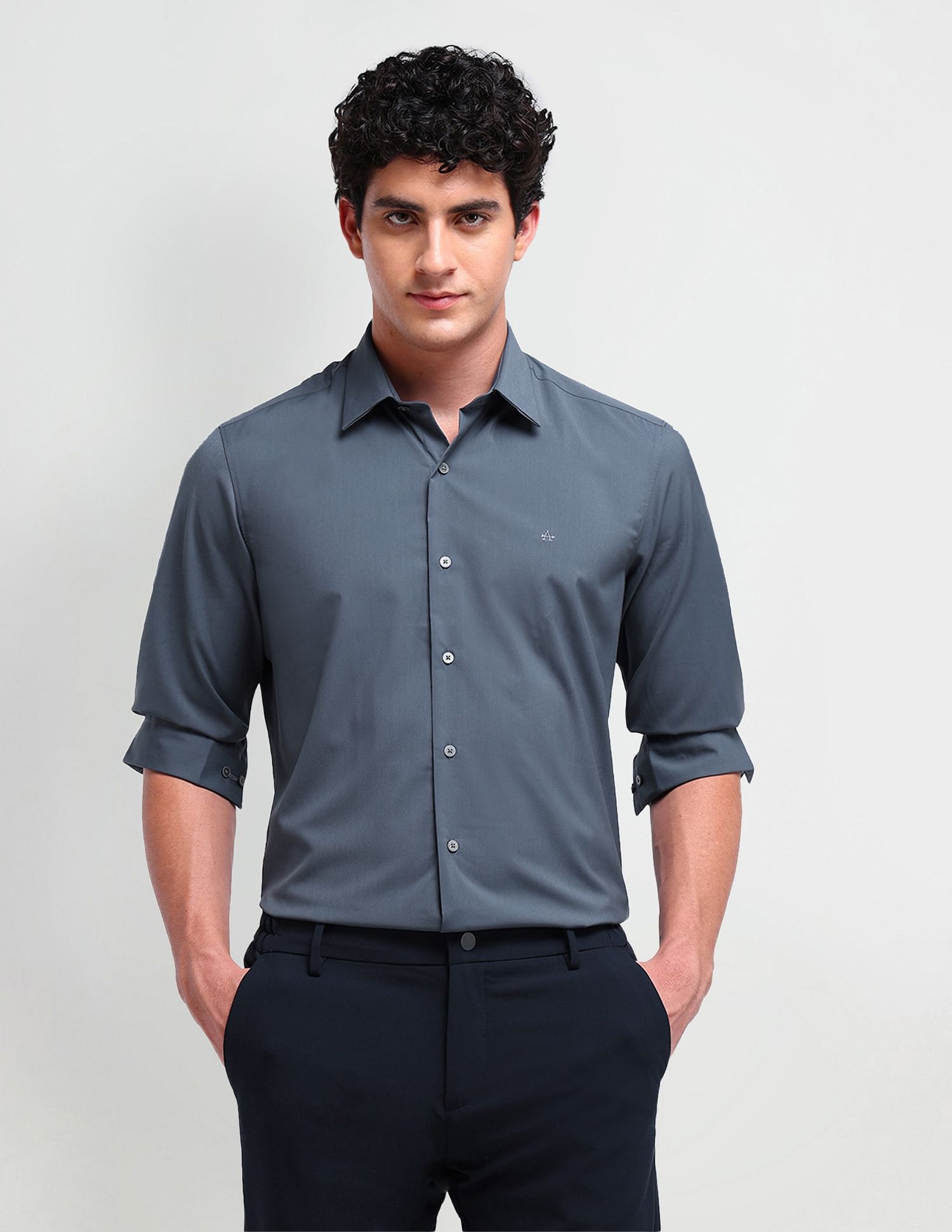 Arrow Newyork Manhattan Slim Solid Shirt