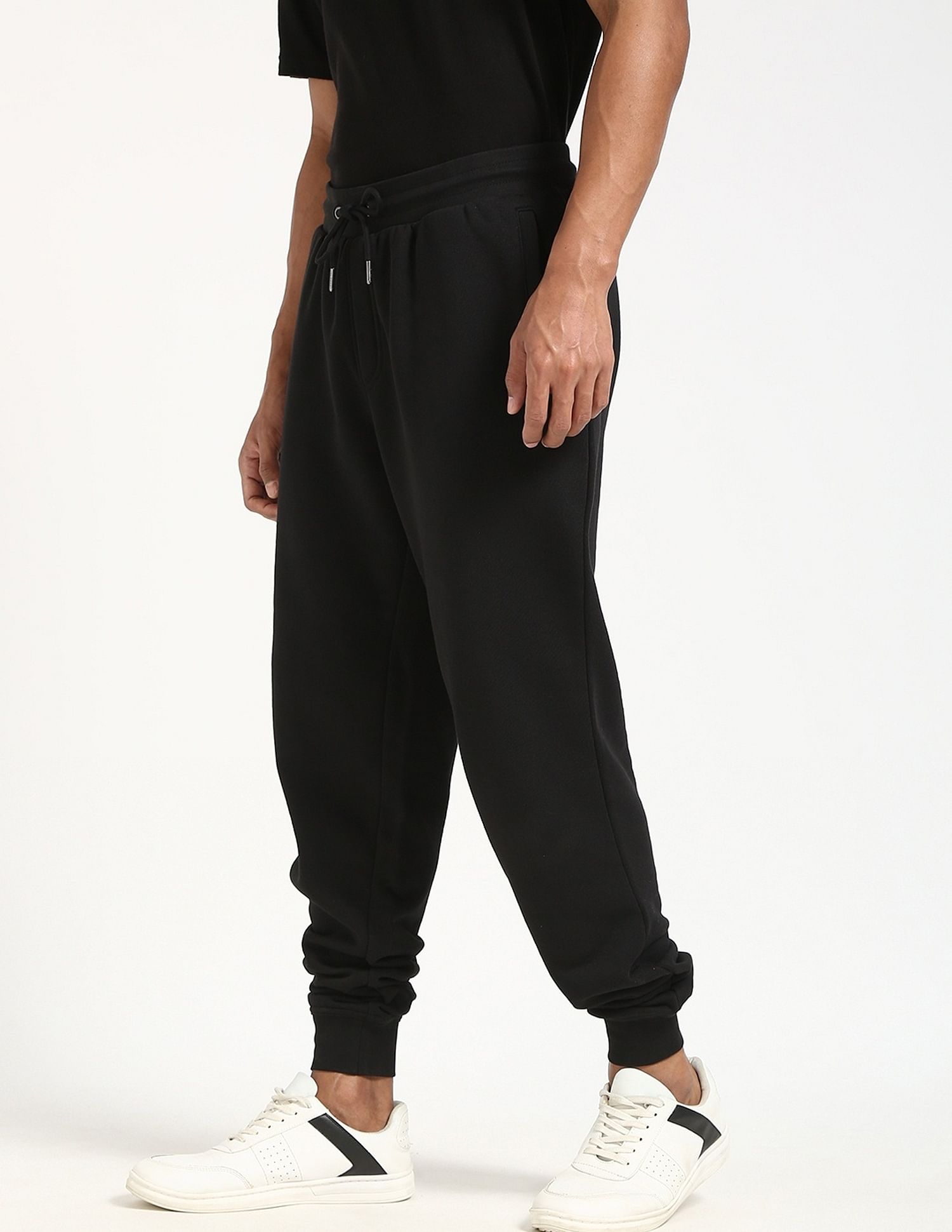 Tommy Hilfiger Regular-Fit Solid Mid Rise Jogger
