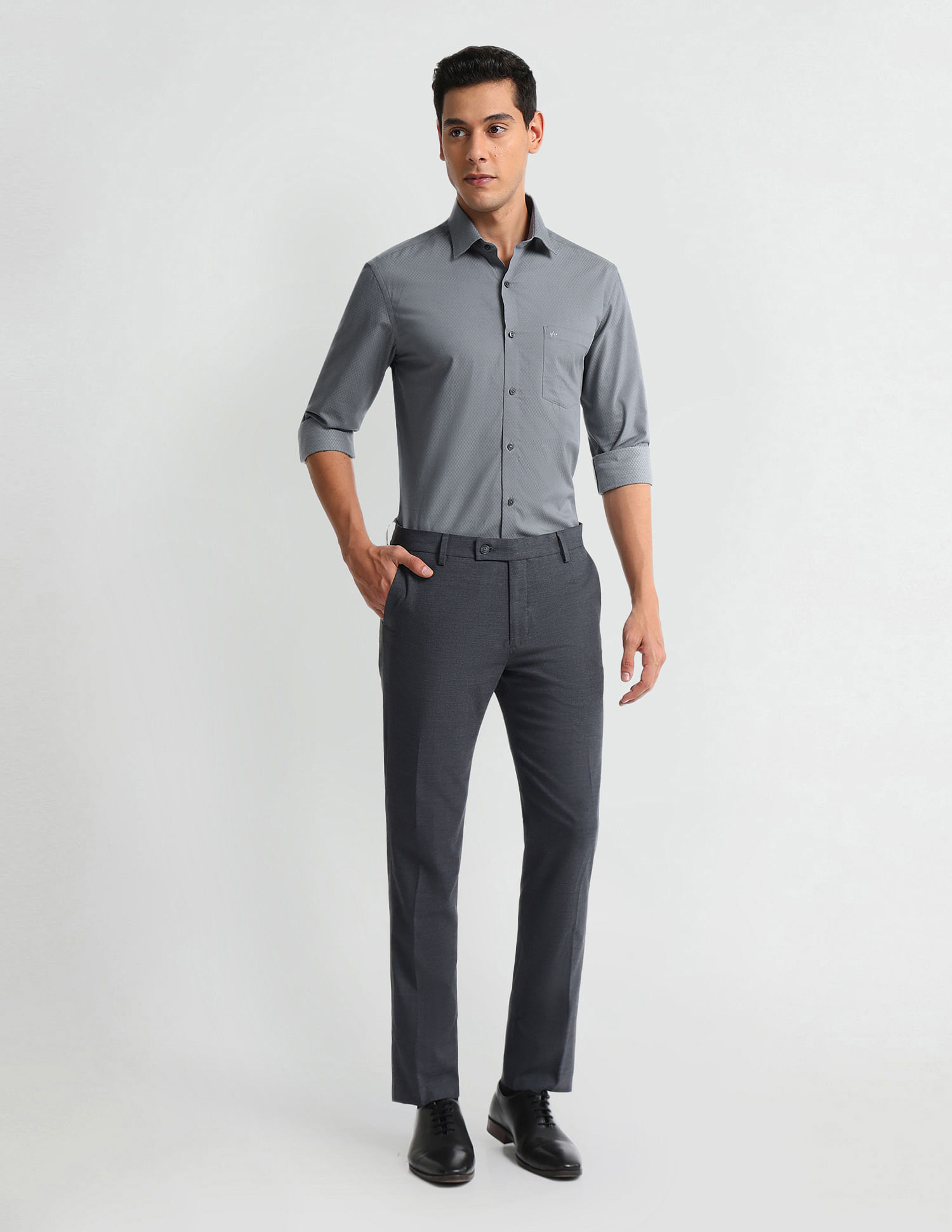 Arrow Geometric Patterned Dobby Slim Shirt