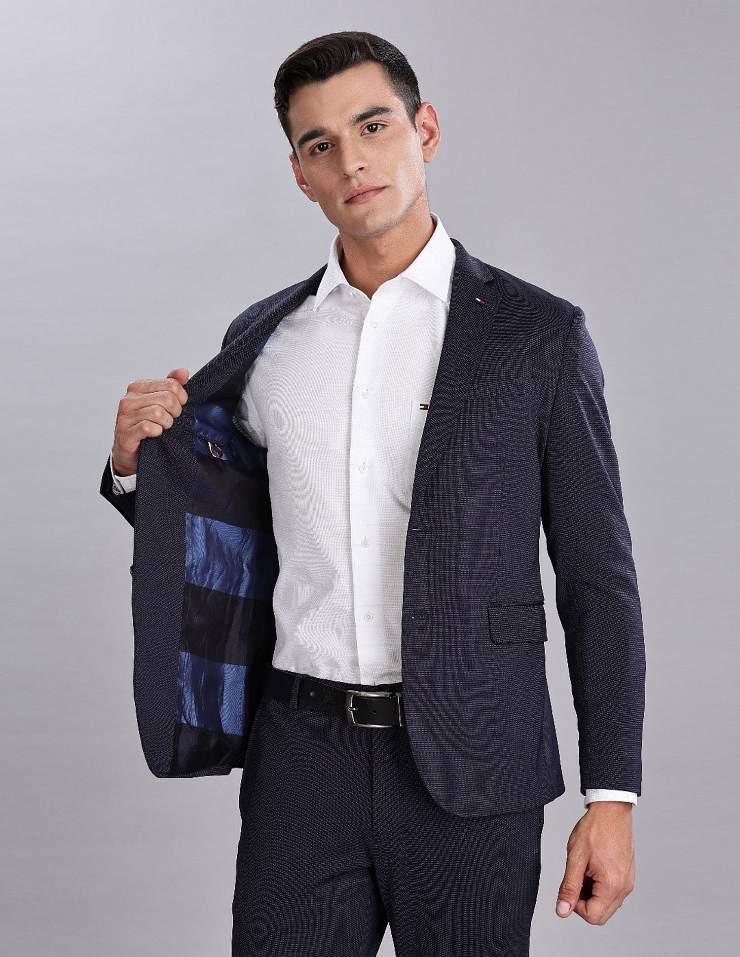 Tommy Hilfiger Self-Design Regular-Fit Nylon Single Breasted Blazer