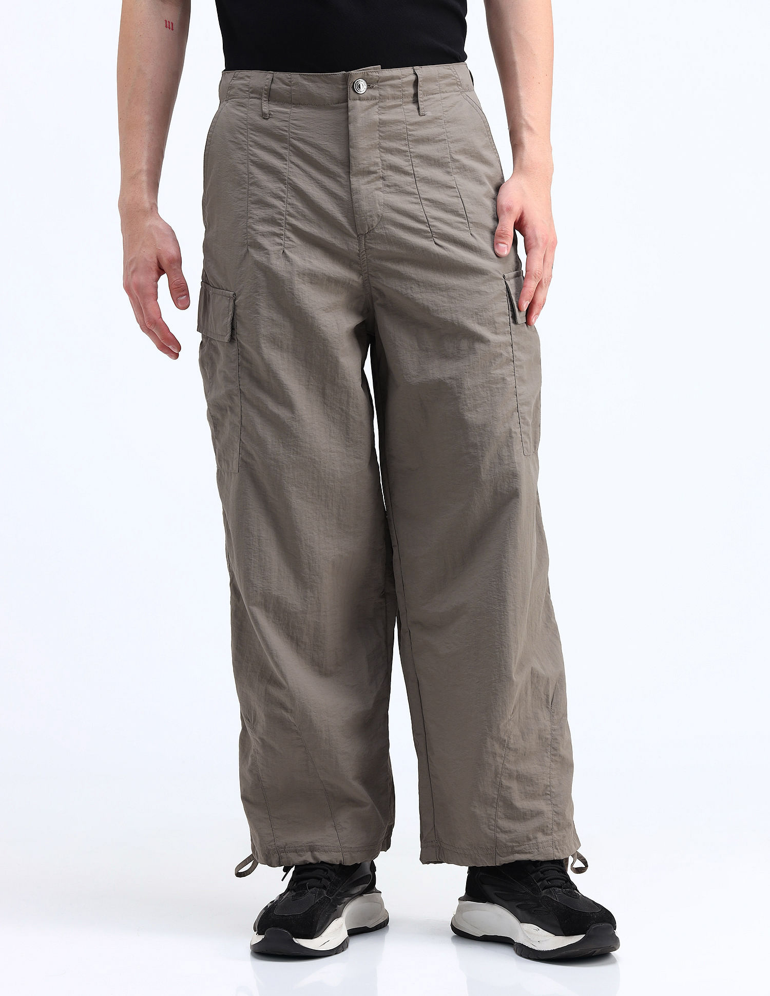 Flying Machine Mid Rise Solid Loose Fit Cargos