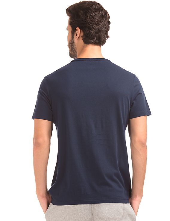 Buy GAP Men Men Blue Short Sleeve Logo T-Shirt - NNNOW.com