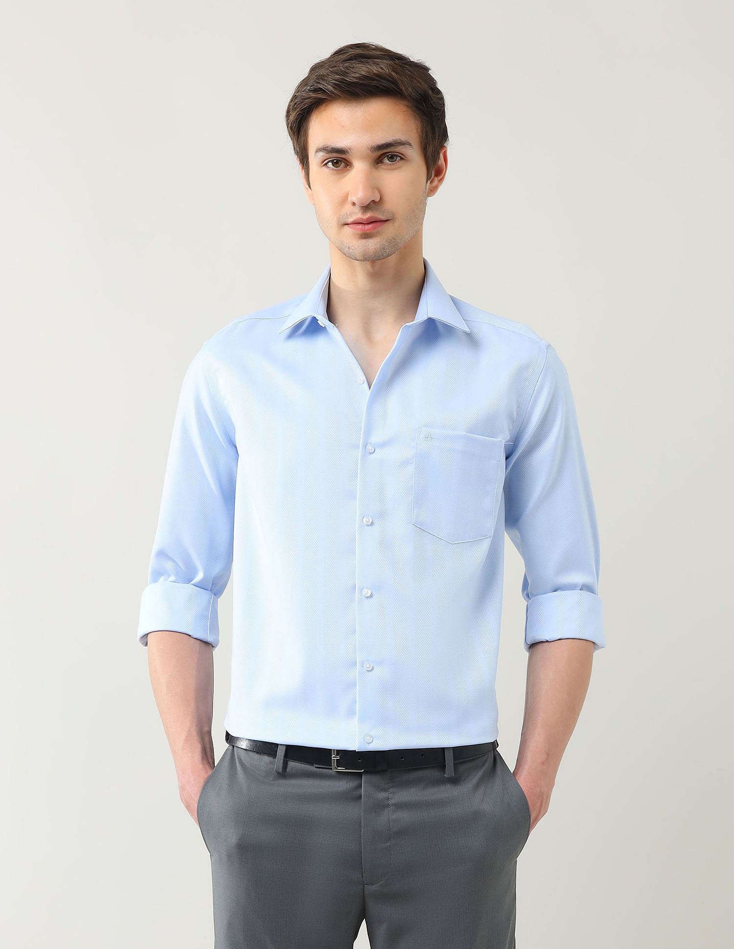 Arrow Manhattan Slim Fit Textured Autopress Shirt
