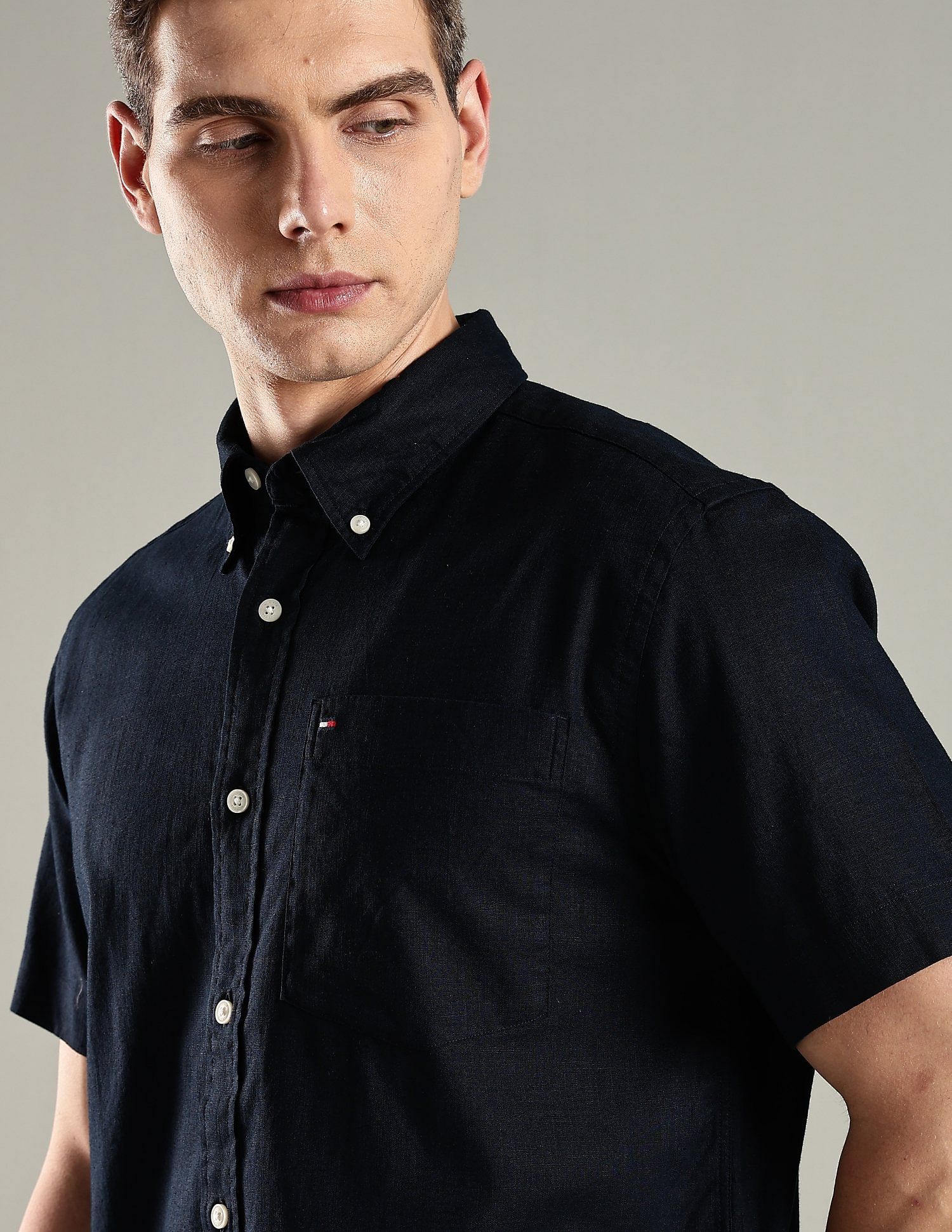 Tommy Hilfiger Solid Regular Fit Linen Shirt