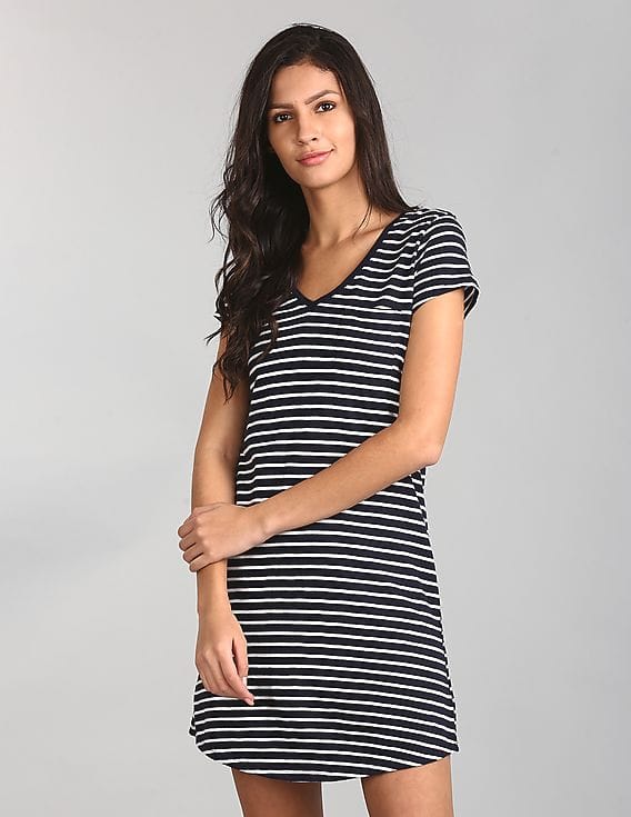 Buy GAP Women Blue Short Sleeve Pocket T-Shirt Dress - NNNOW.com