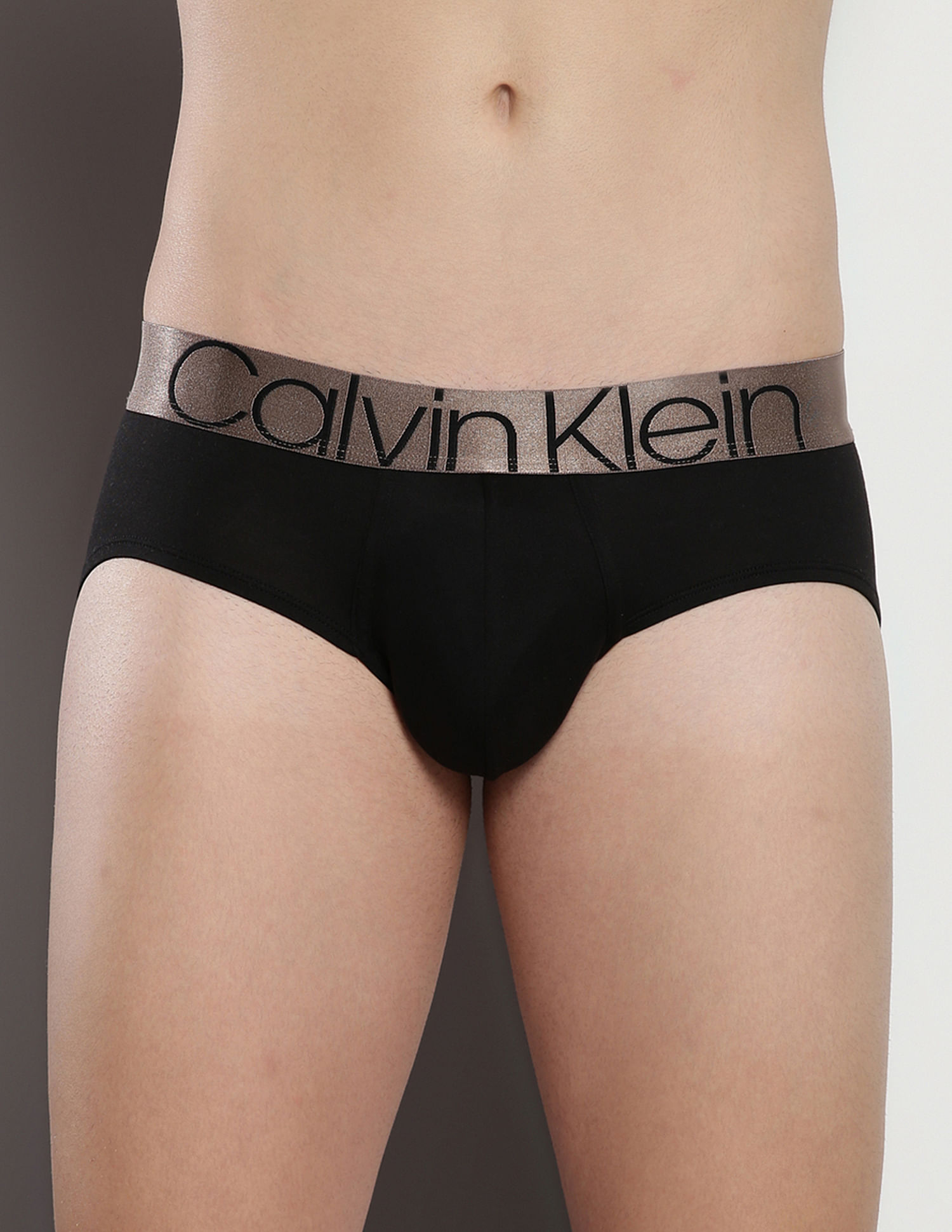 Calvin Klein Underwear Low Rise Solid Hip Briefs