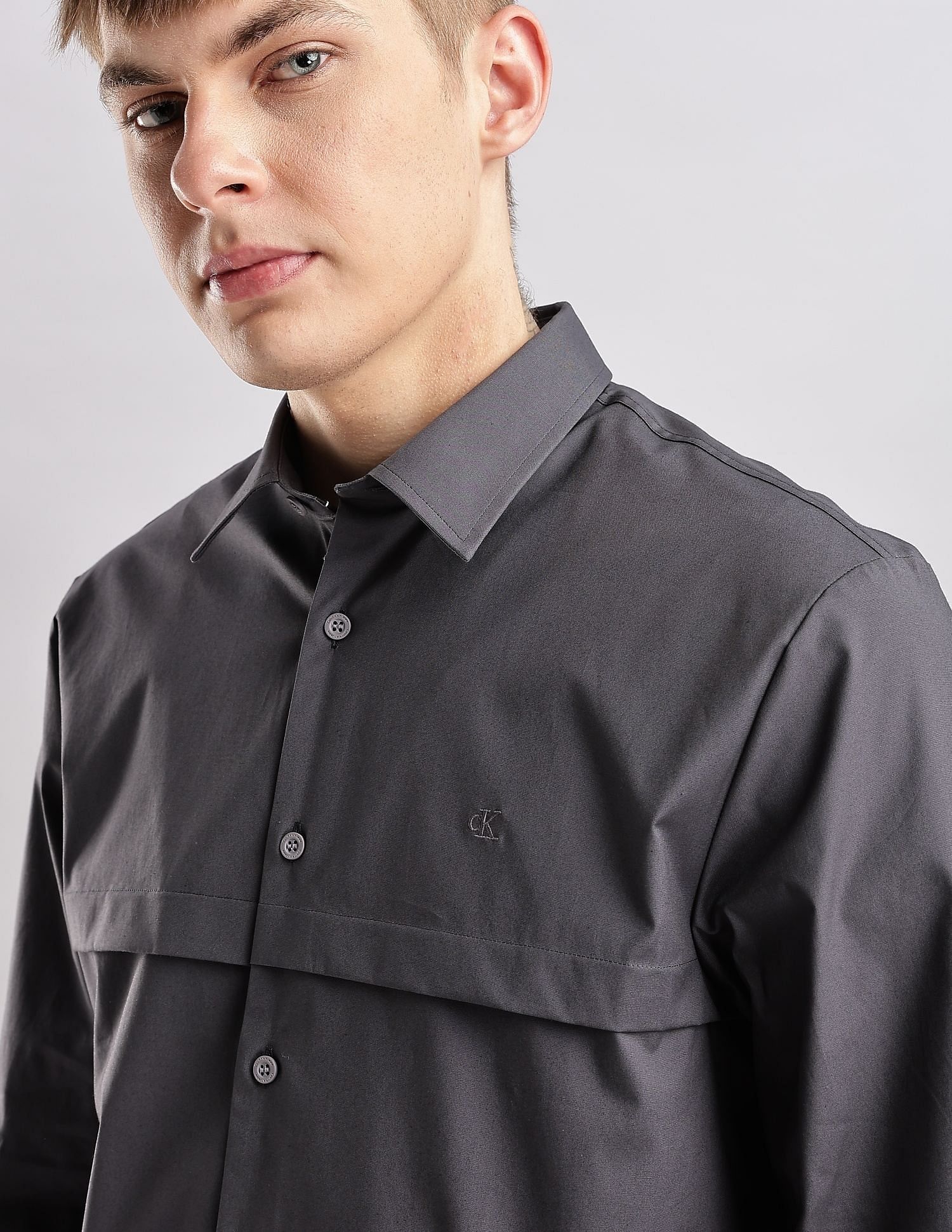 Calvin Klein Jeans Solid Regular Fit Oxford Woven Shirt