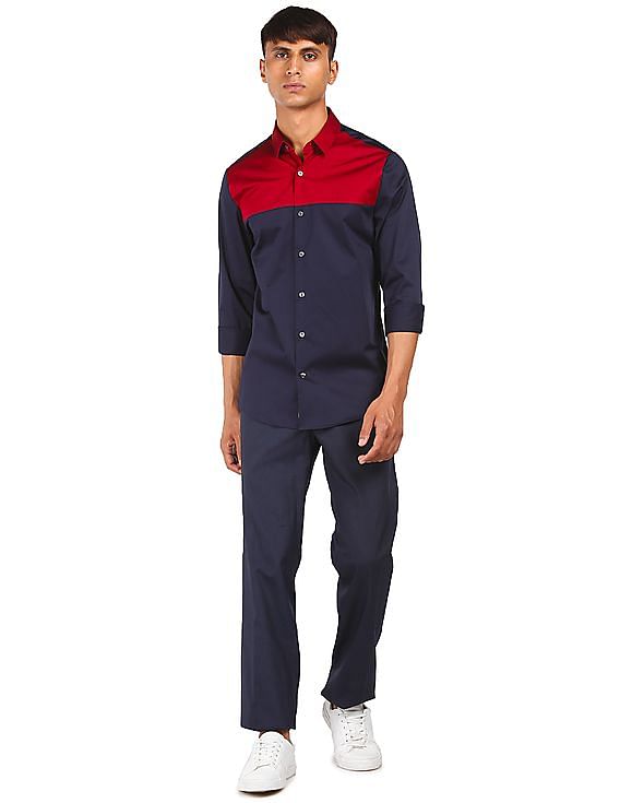 Calvin Klein Men Red And Navy Spread Collar Colour Block Casual Shirt
