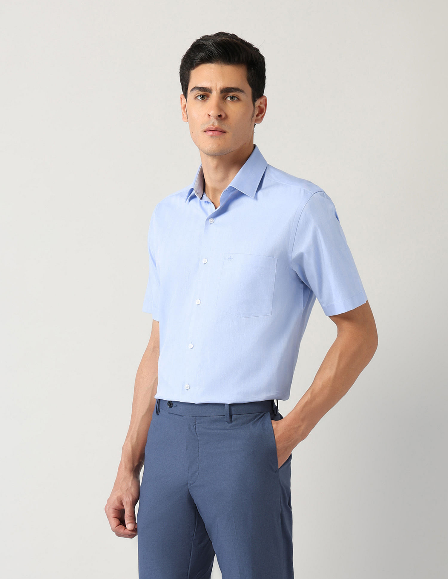 Arrow Liberty Classic Fit Textured Pure Cotton Shirt