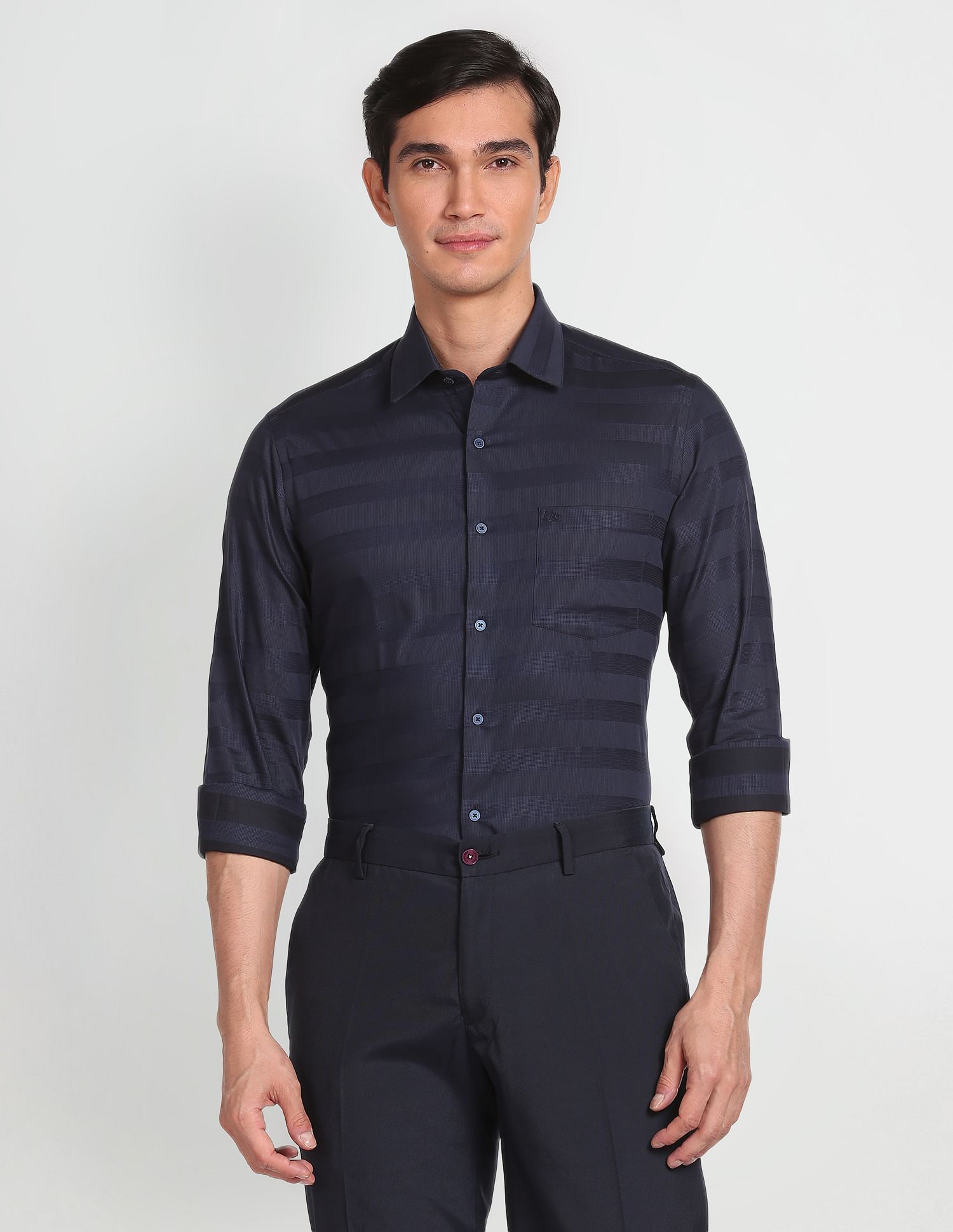 Arrow Manhattan Slim Fit Dobby Formal Shirt