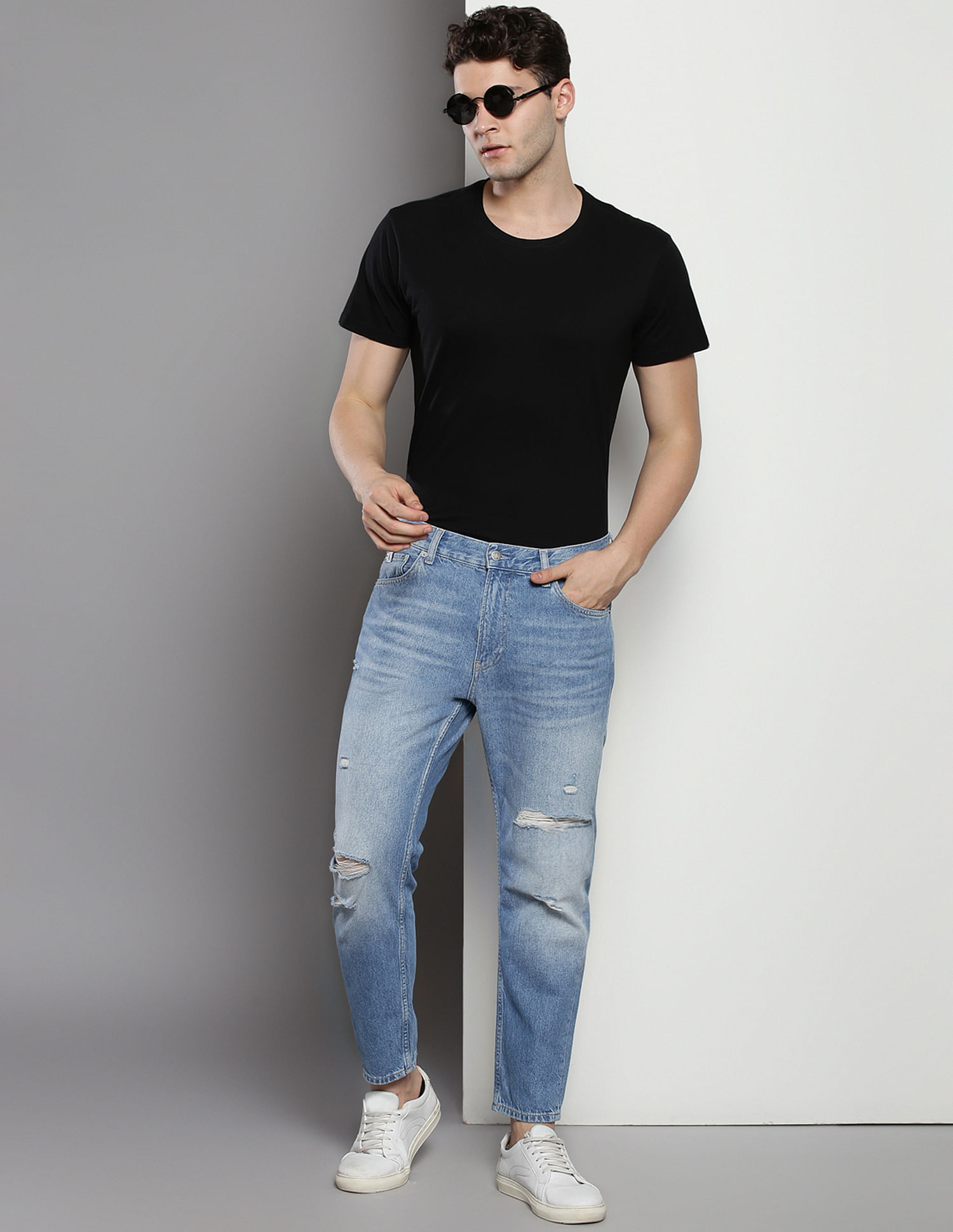 Calvin Klein Jeans Distressed Dad Jeans
