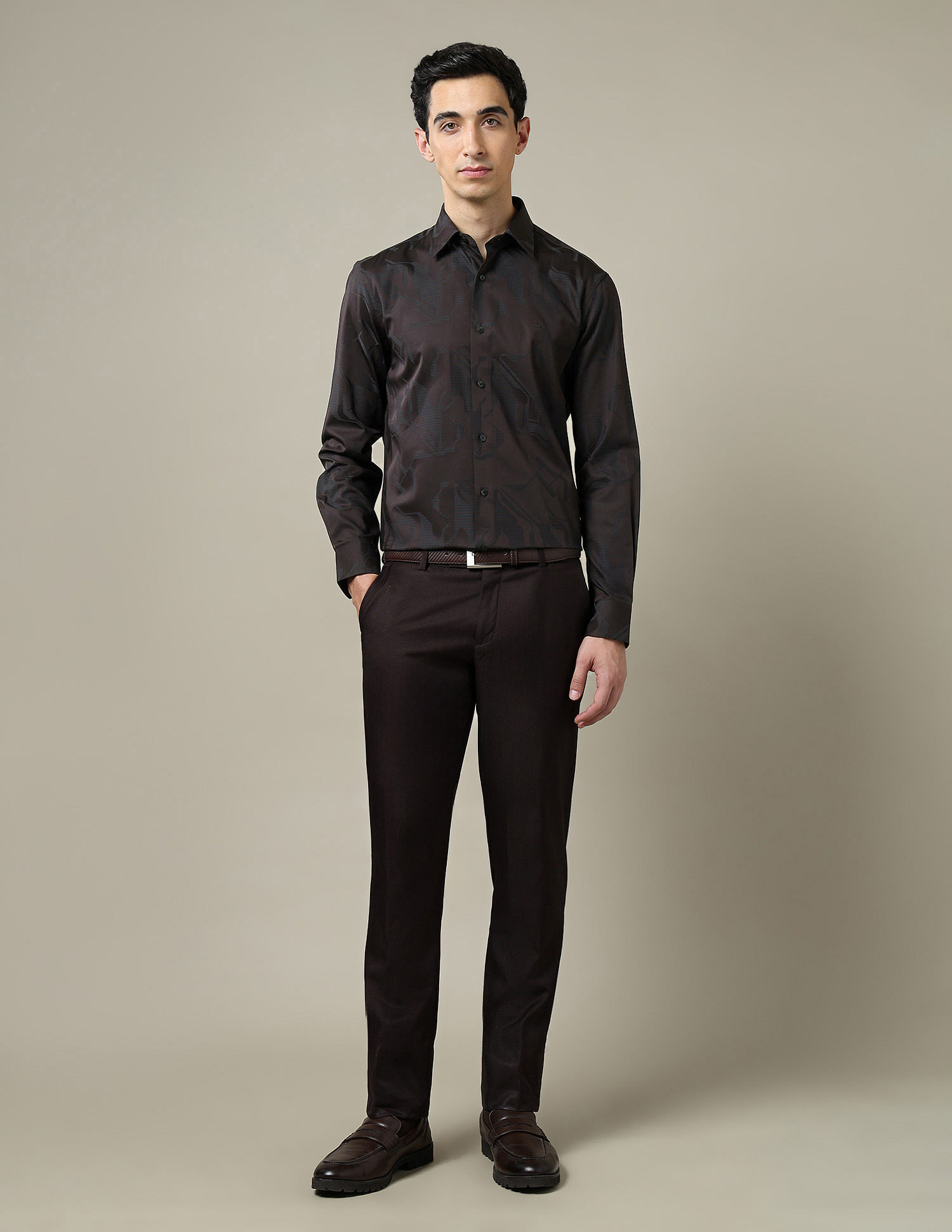 Arrow Pure Cotton Tailored Fit 1851 Shirt