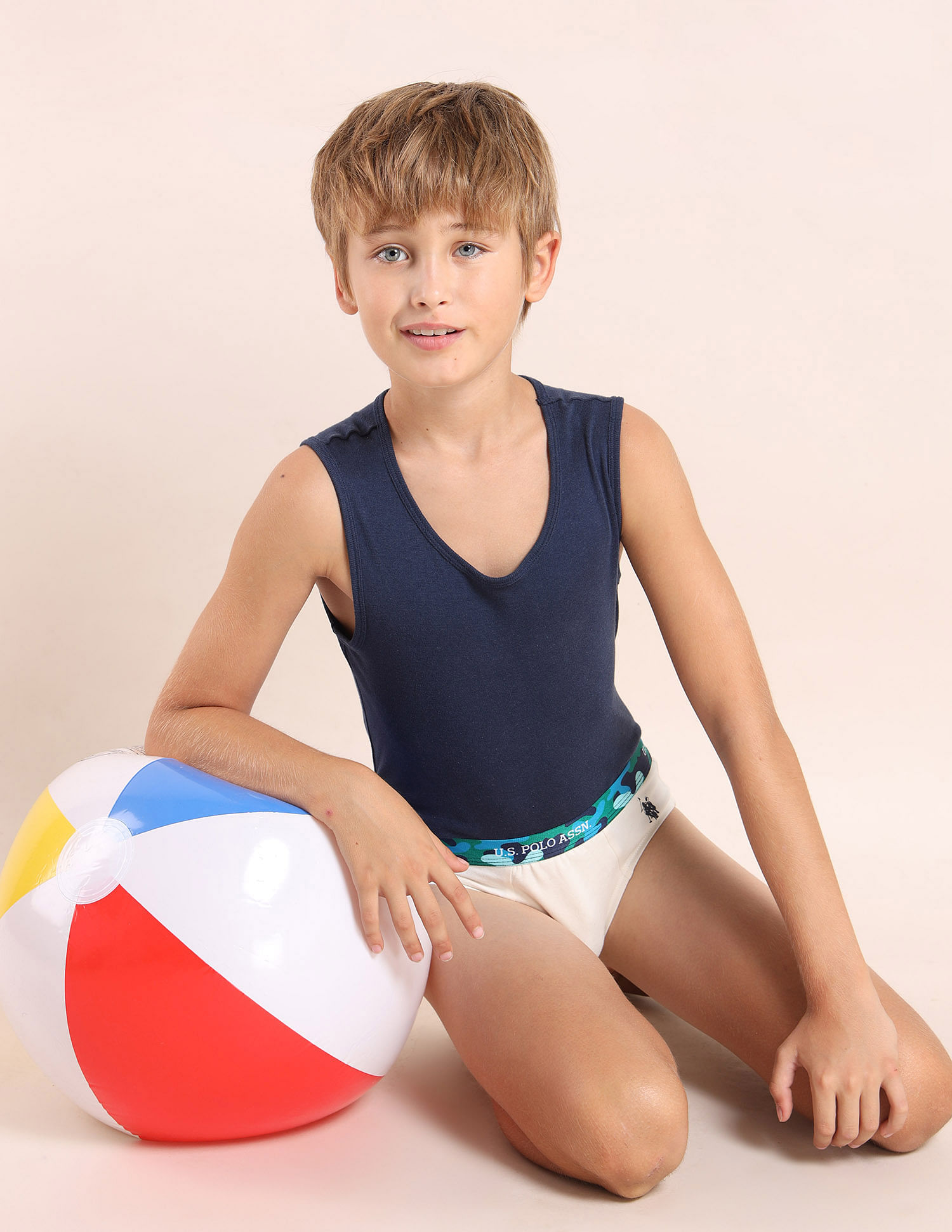 USPA Innerwear Boys Cotton Spandex Solid Briefs - Pack Of 5