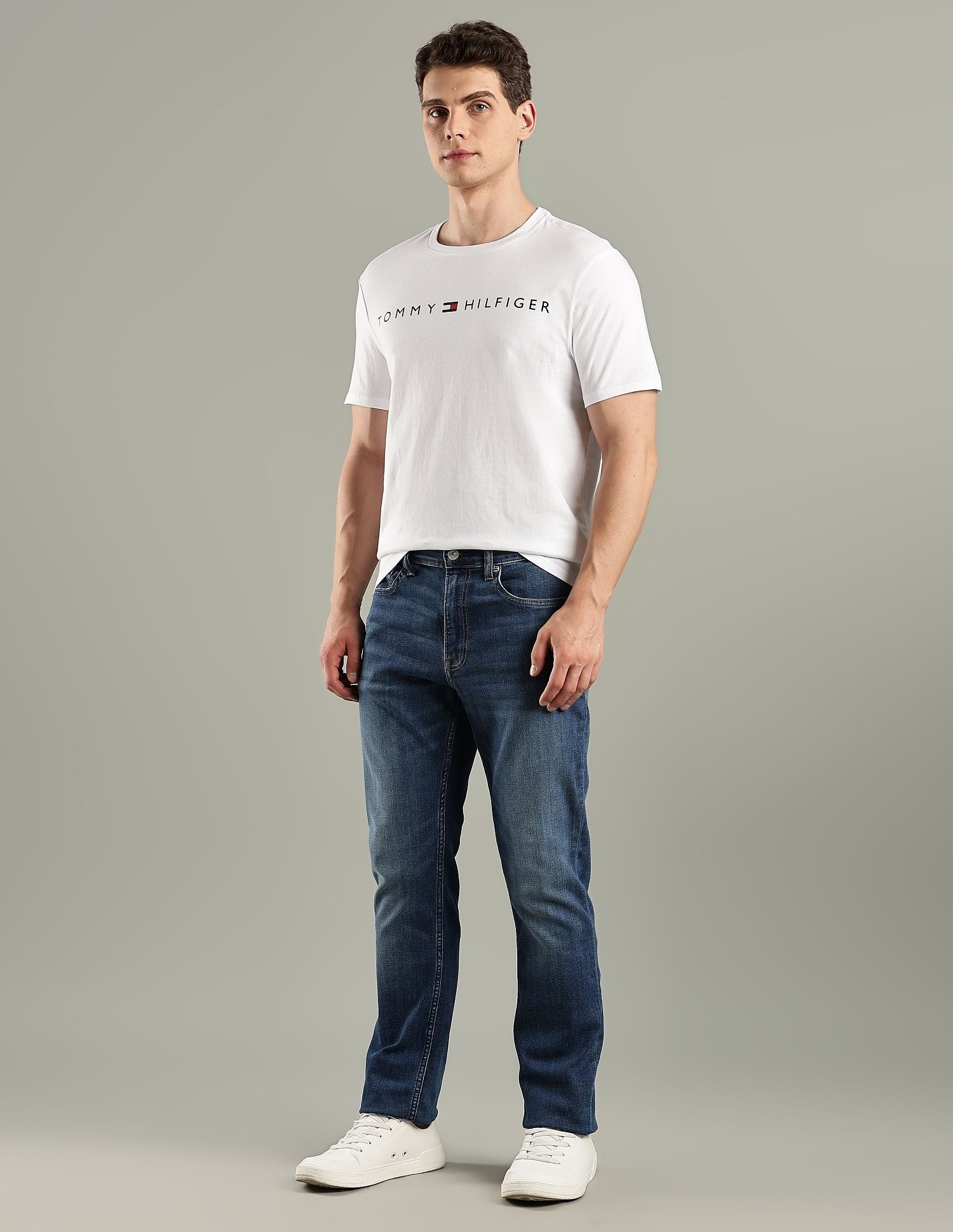 Tommy Hilfiger Logo Regular-Fit Cotton T-Shirt