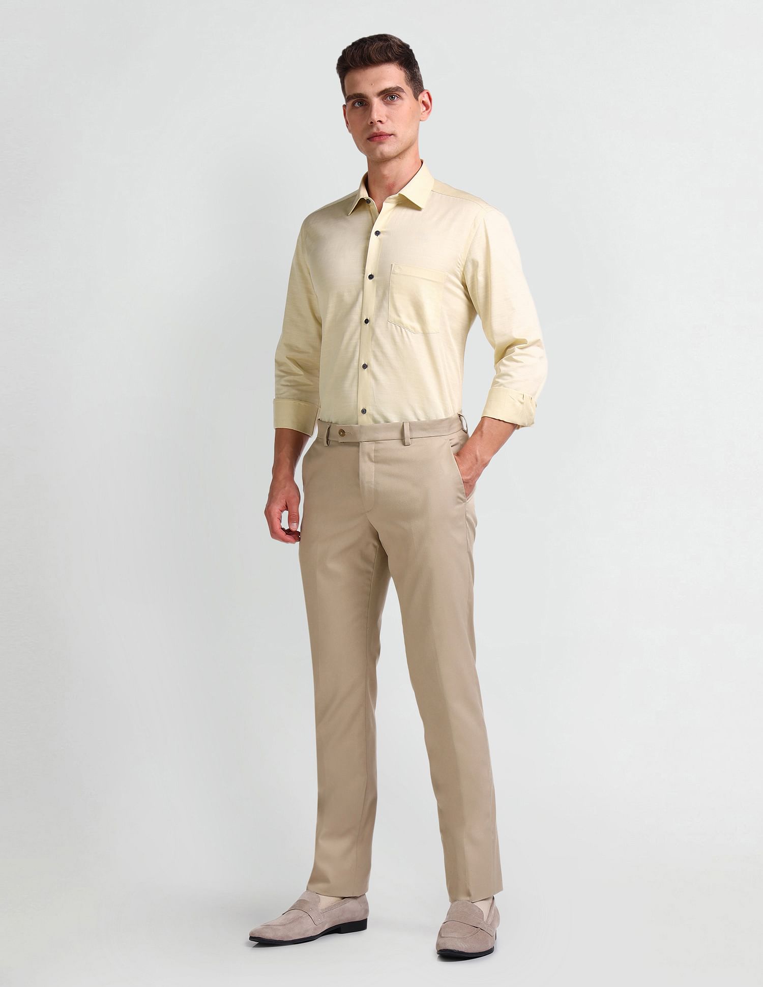 Arrow Manhattan Slim Fit Cotton Shirt