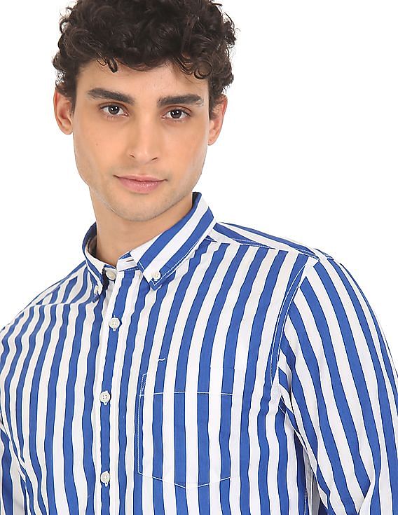 Buy Flying Machine Men Black And White Striped Casual Shirt - NNNOW.com