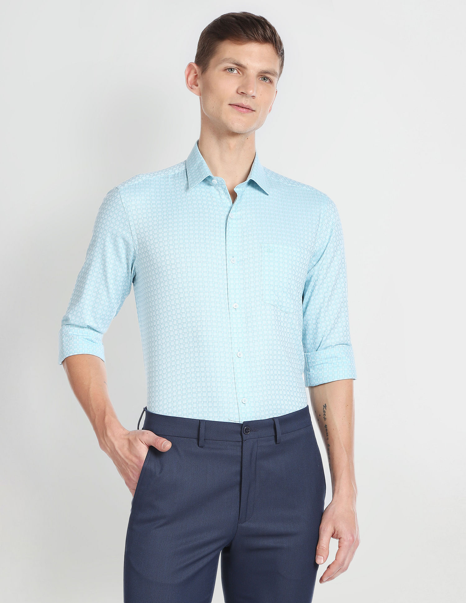 Arrow Cotton Manhattan Slim fit Formal Shirt