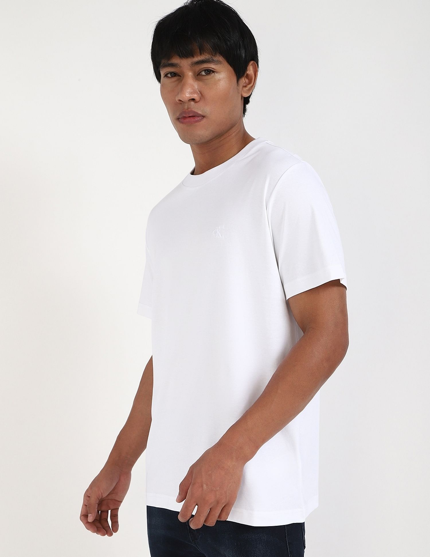 Calvin Klein Jeans Solid Regular-Fit Cotton T Shirt