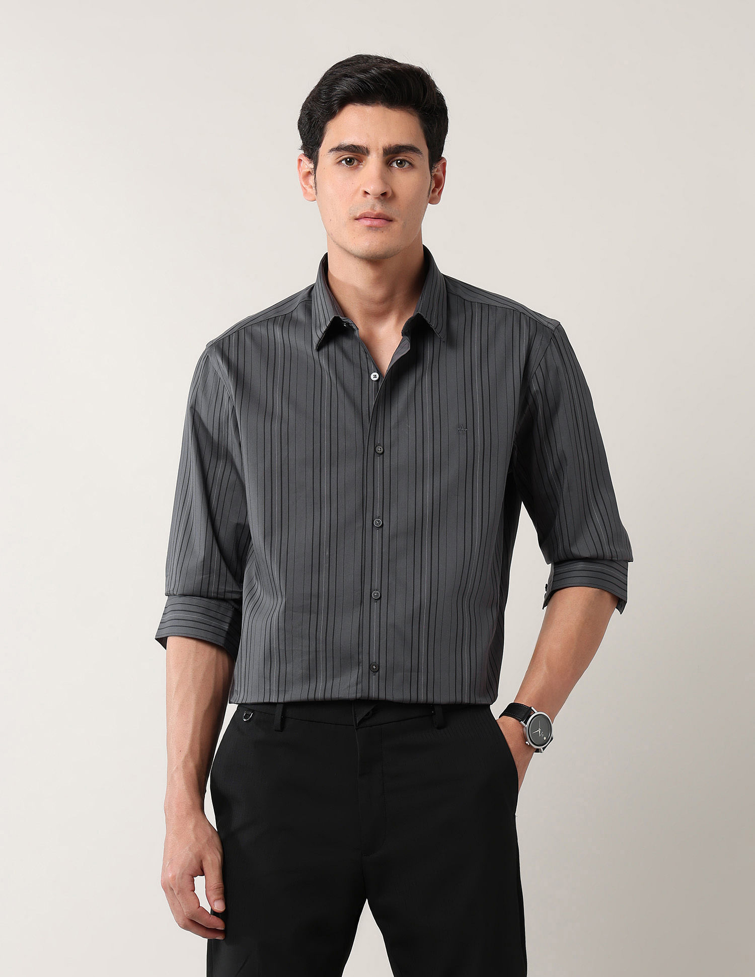 Arrow Newyork Vertical Striped Manhattan Slim Fit Shirt