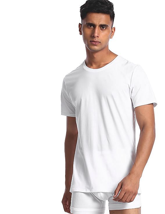 onstabiel Bestrating Milieuvriendelijk Buy Calvin Klein Underwear Men White Crew Neck Solid T-Shirt - NNNOW.com