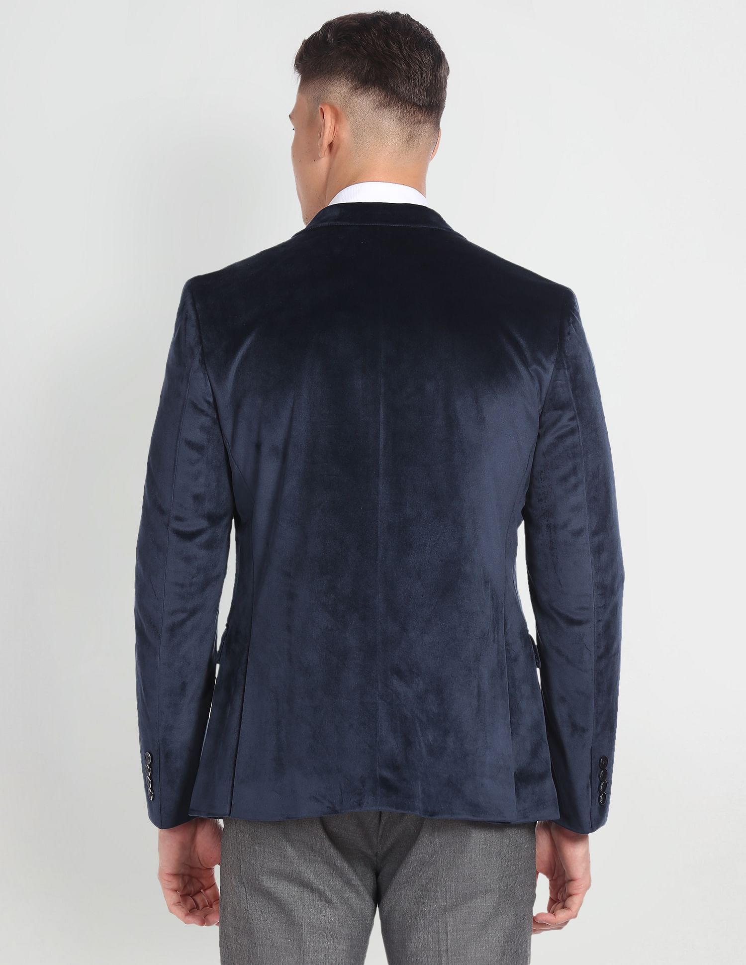 Arrow Solid Regular Fit Blazer
