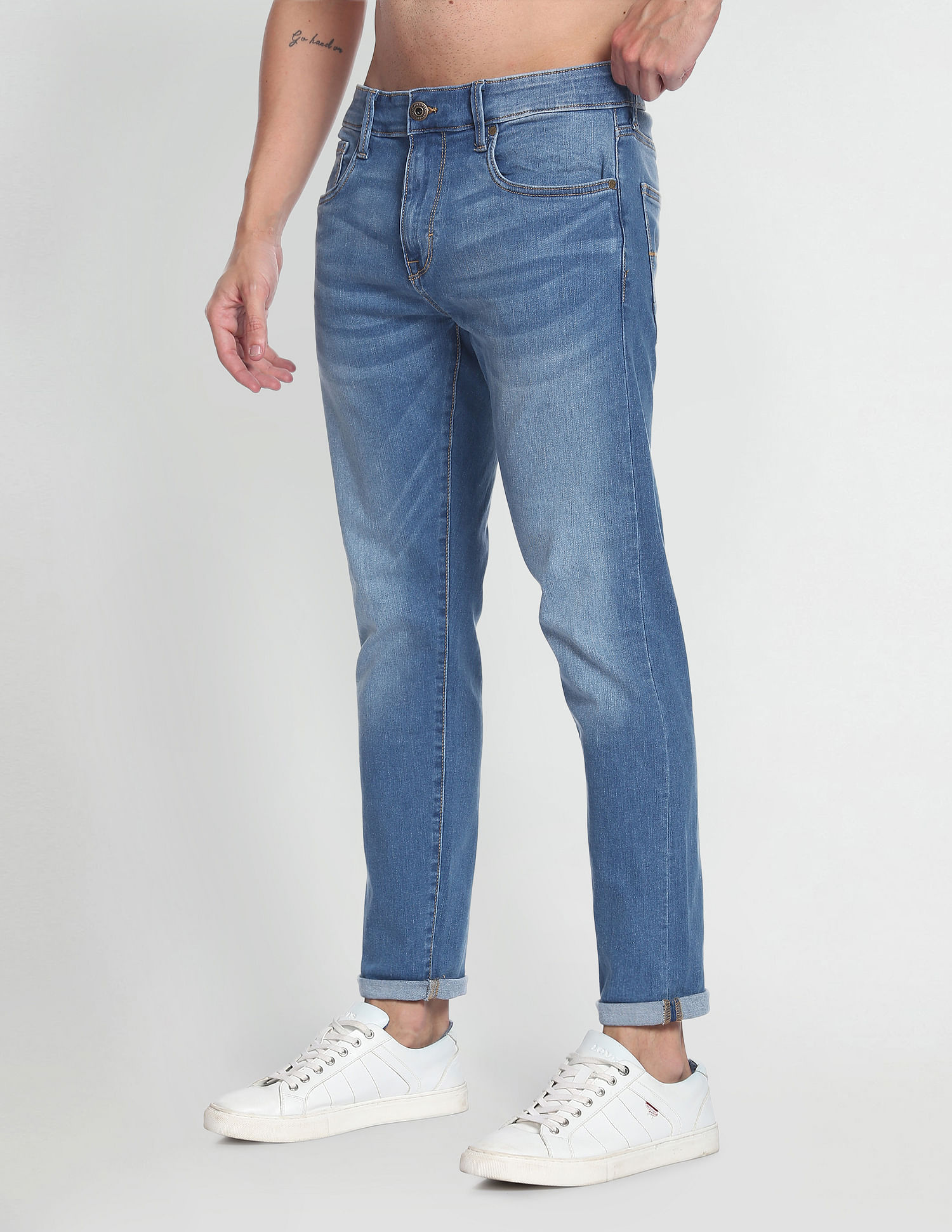 Flying Machine Stone Wash Slash Slim Tapered Fit Authentic Signature Jeans