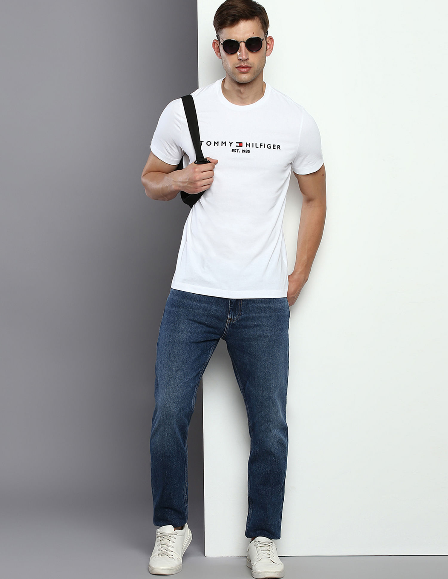 Buy Tommy Hilfiger Men White Four Flags Crew Neck T-Shirt - NNNOW.com