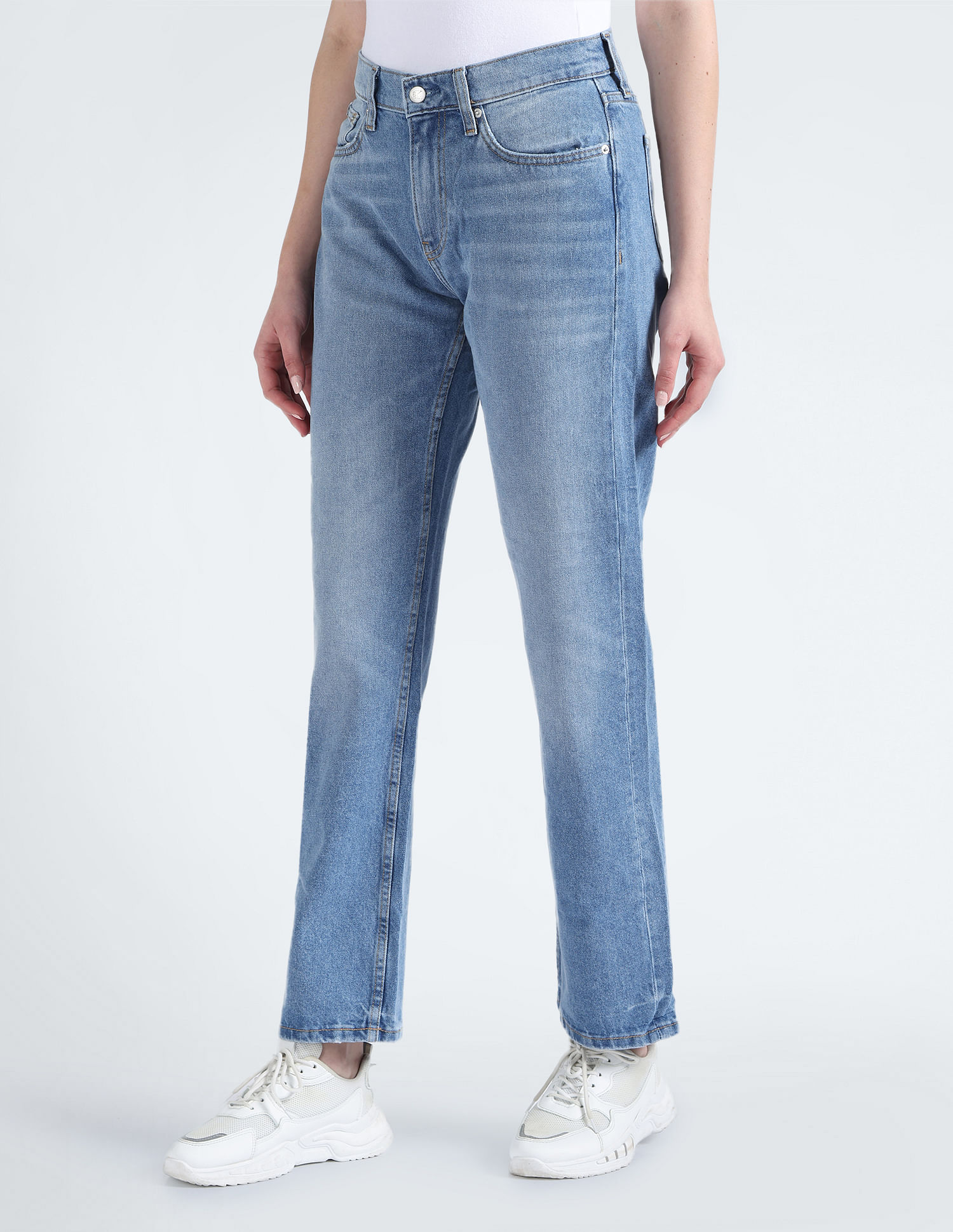 Calvin Klein Low Rise Straight Fit Jeans