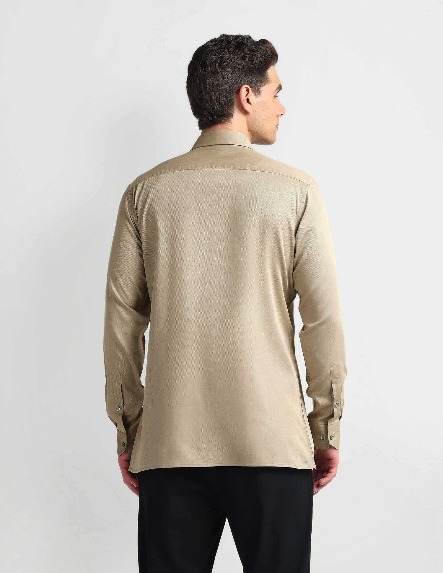 Arrow Solid Dobby Regular Fit Shirt