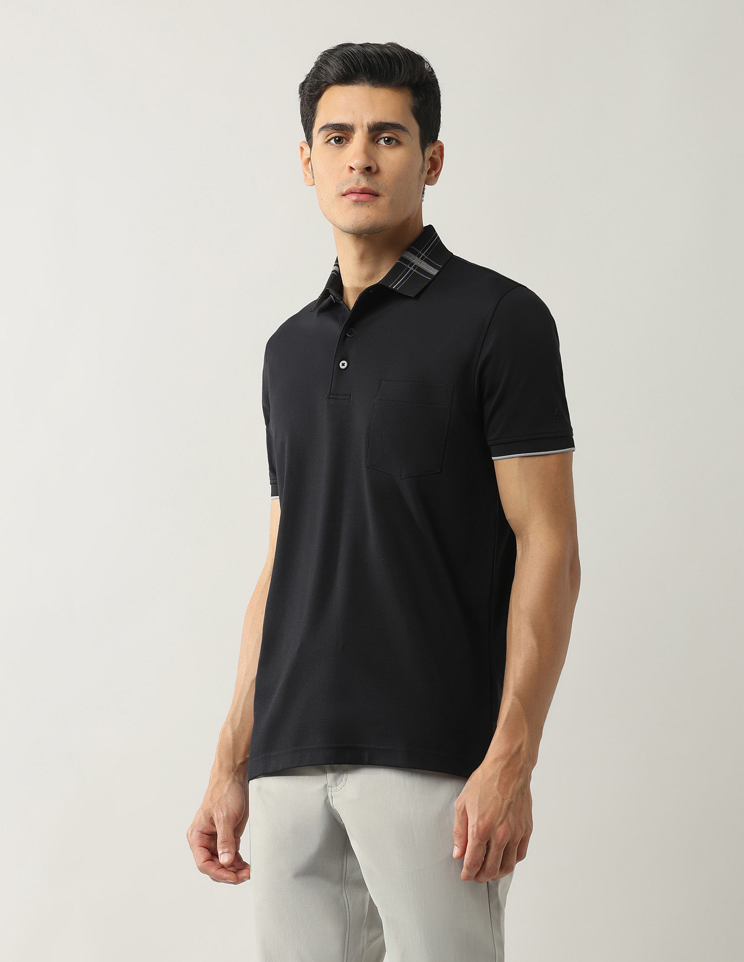 Arrow Solid Regular Fit Polo Shirt