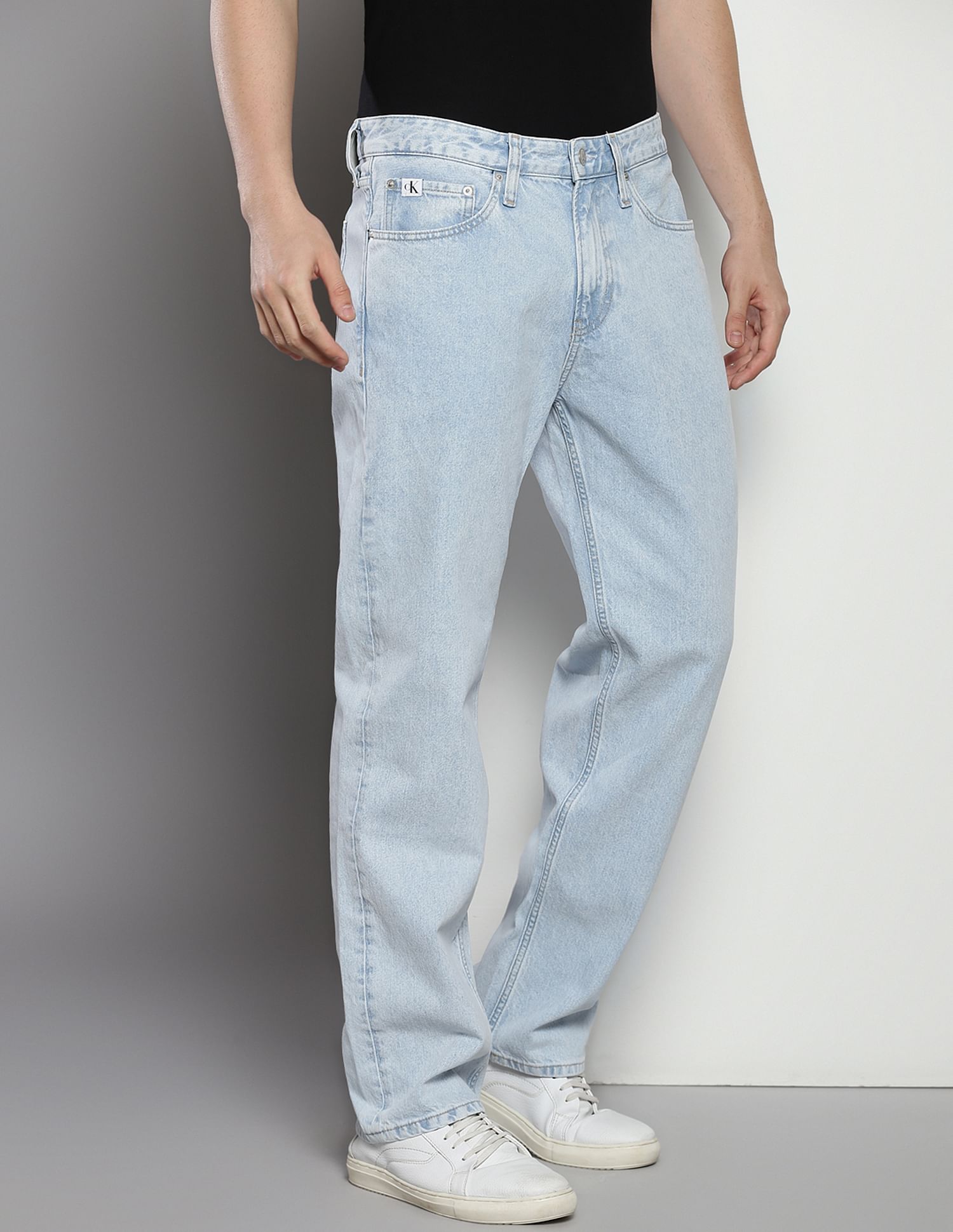 Calvin Klein Jeans 90s Straight Fit Rinsed Jeans
