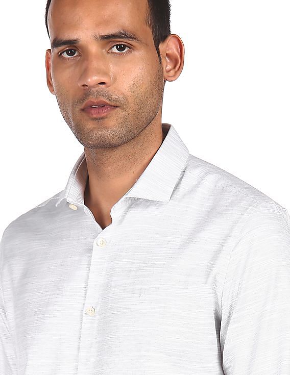 Calvin Klein Men White Spread Collar Patterned Casual Shirt
